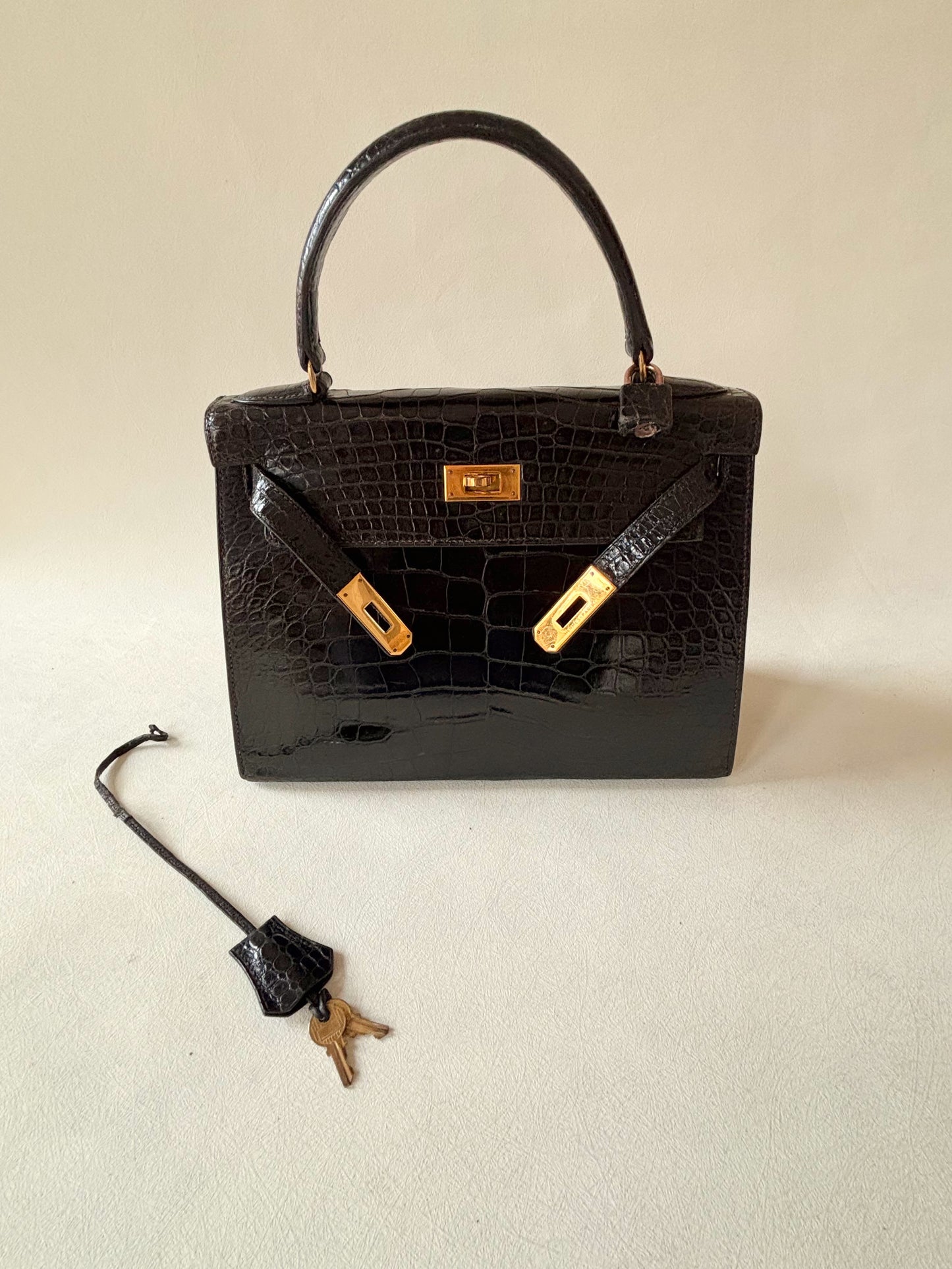 HERMÈS Sac Kelly 28 Alligator