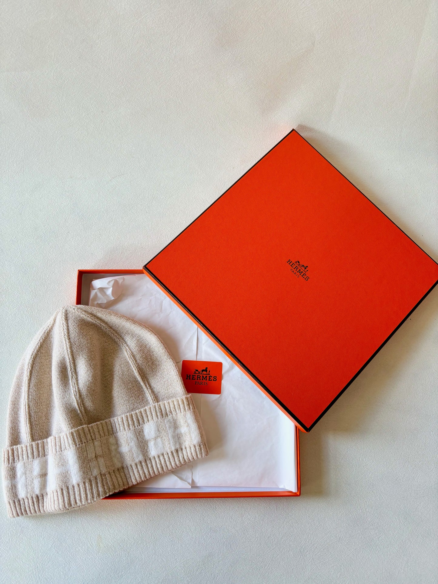 HERMÈS Bonnet en cachemire