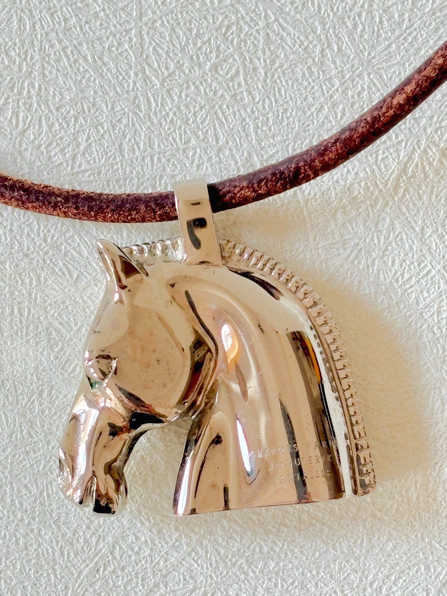 HERMÈS Pendentif Cheval