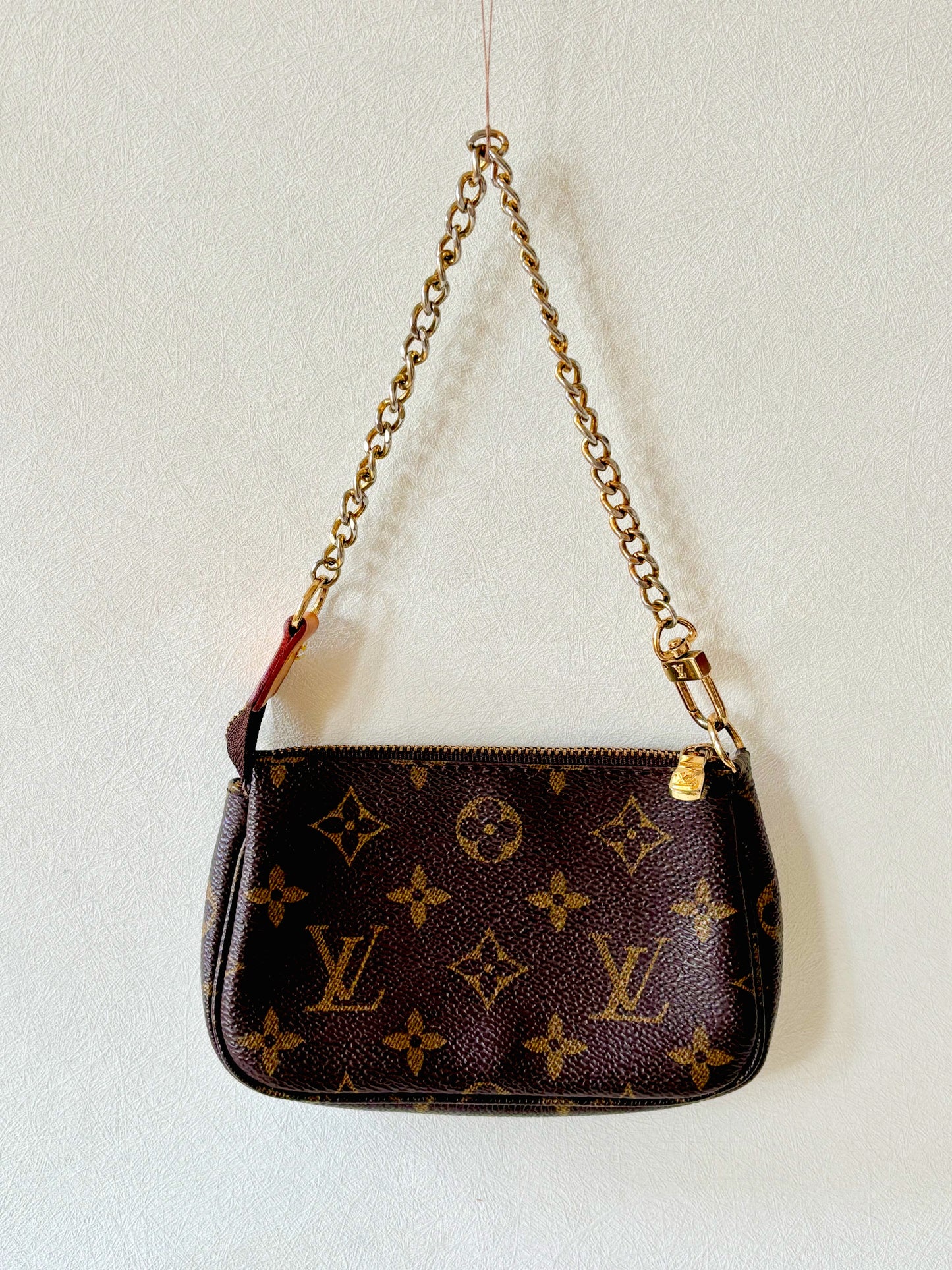 LOUIS VUITTON Mini Pochette Accessoires