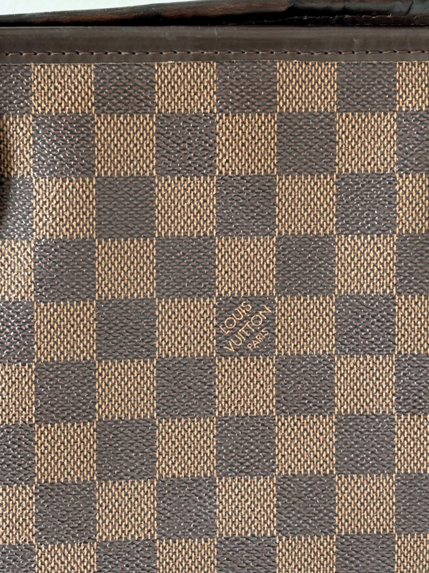 LOUIS VUITTON Sac Neverfull