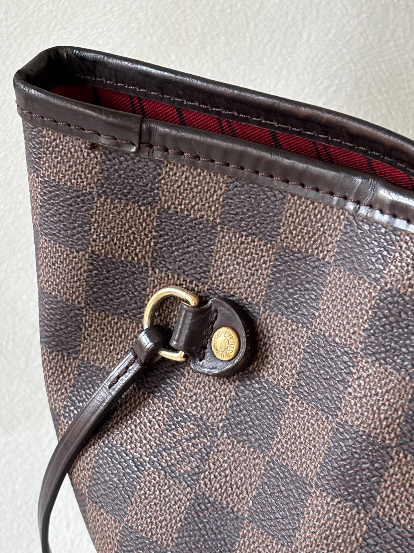 LOUIS VUITTON Sac Neverfull