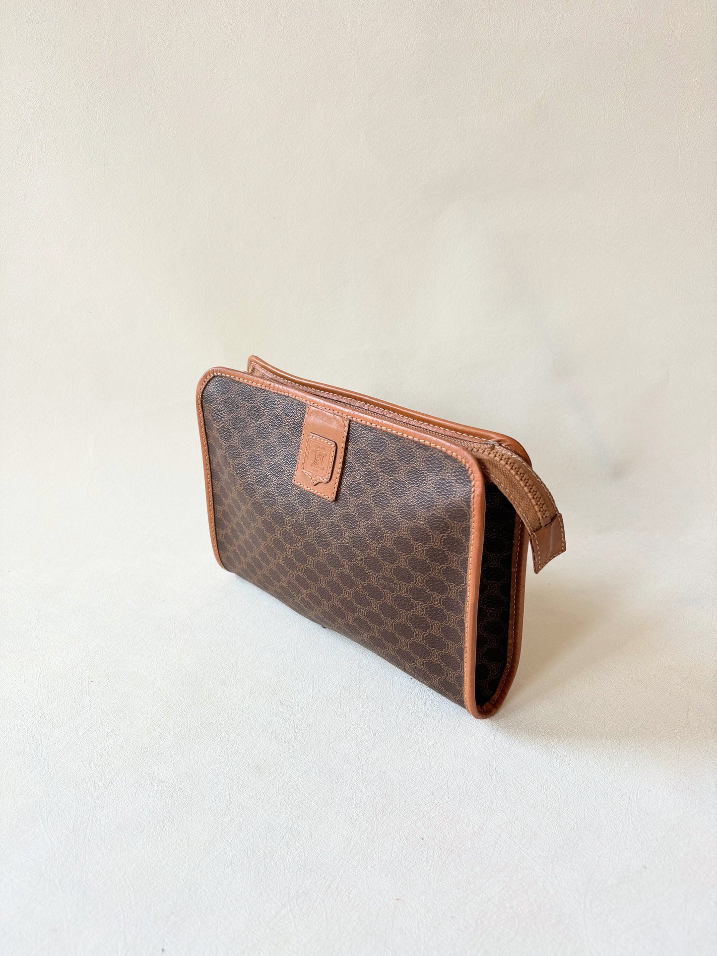 CÉLINE Pochette Triomphe