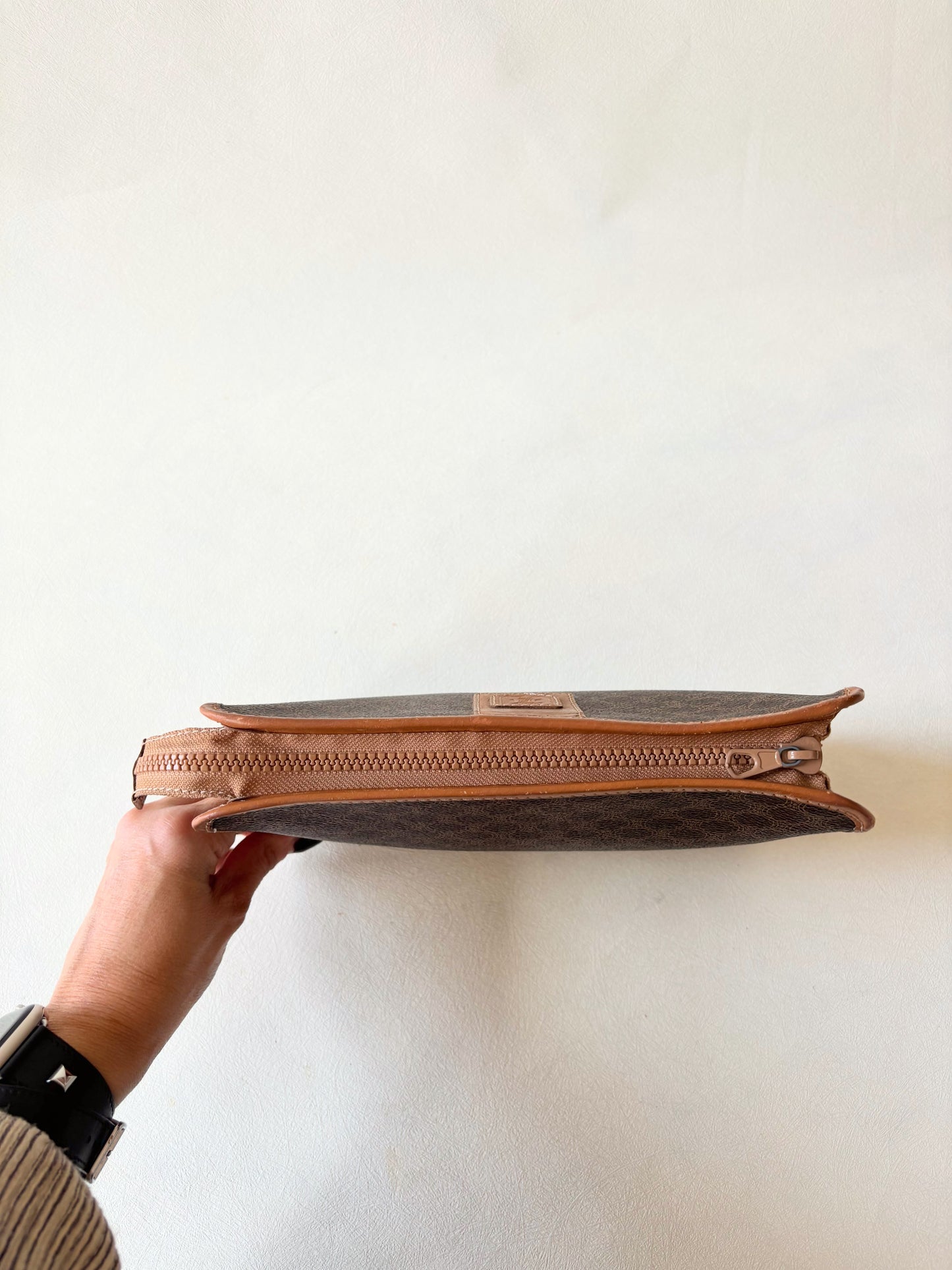 CÉLINE Pochette Triomphe