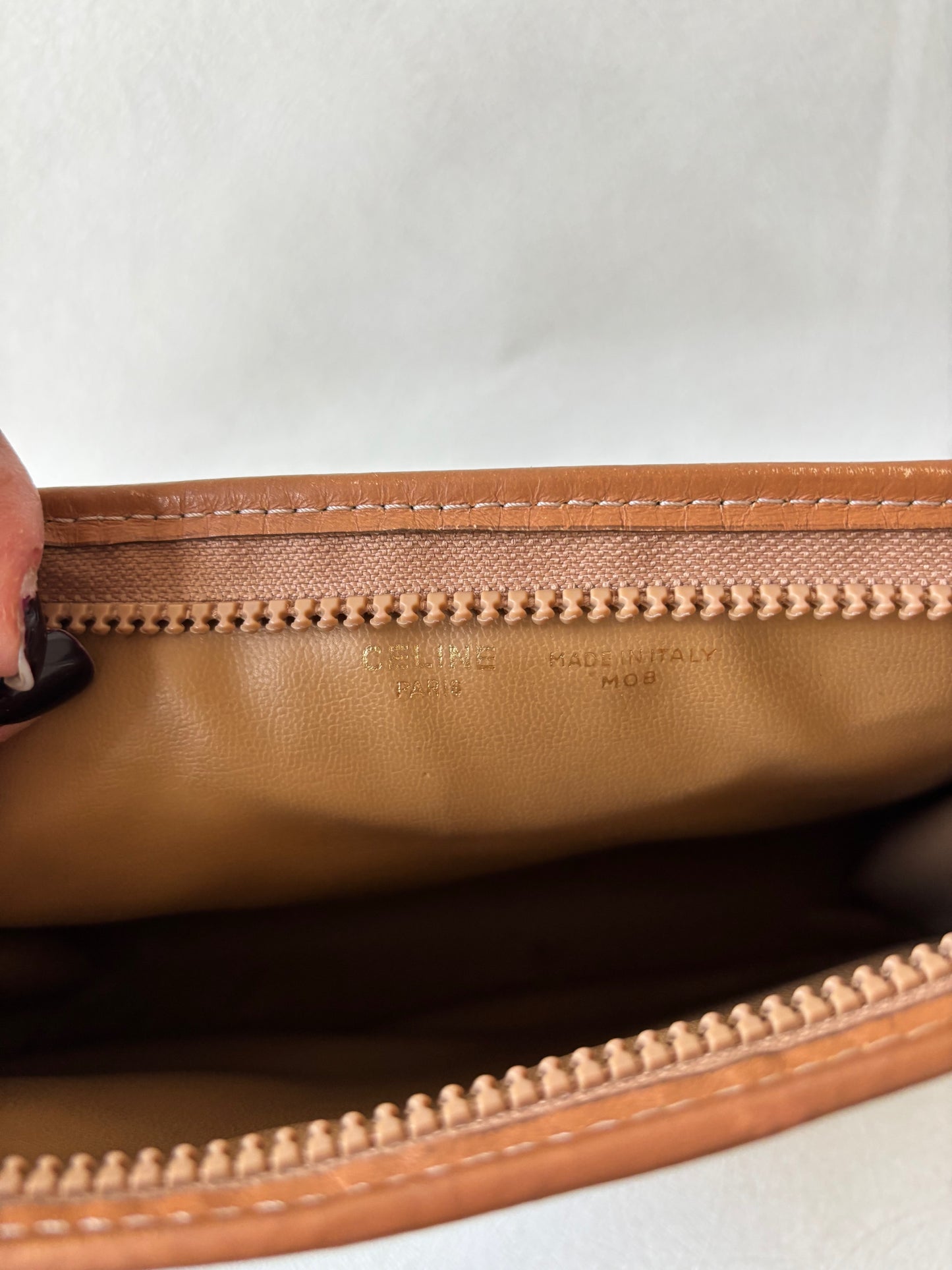 CÉLINE Pochette Triomphe