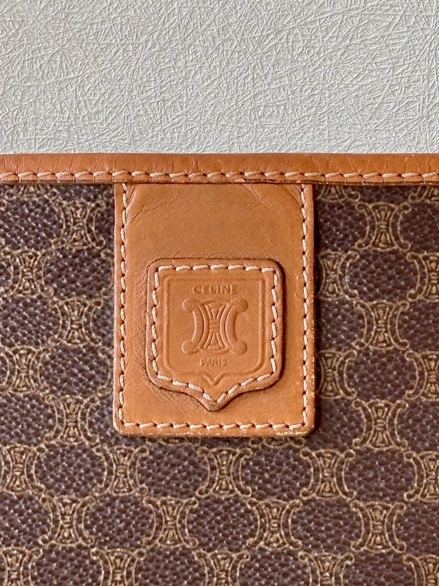CÉLINE Pochette Triomphe