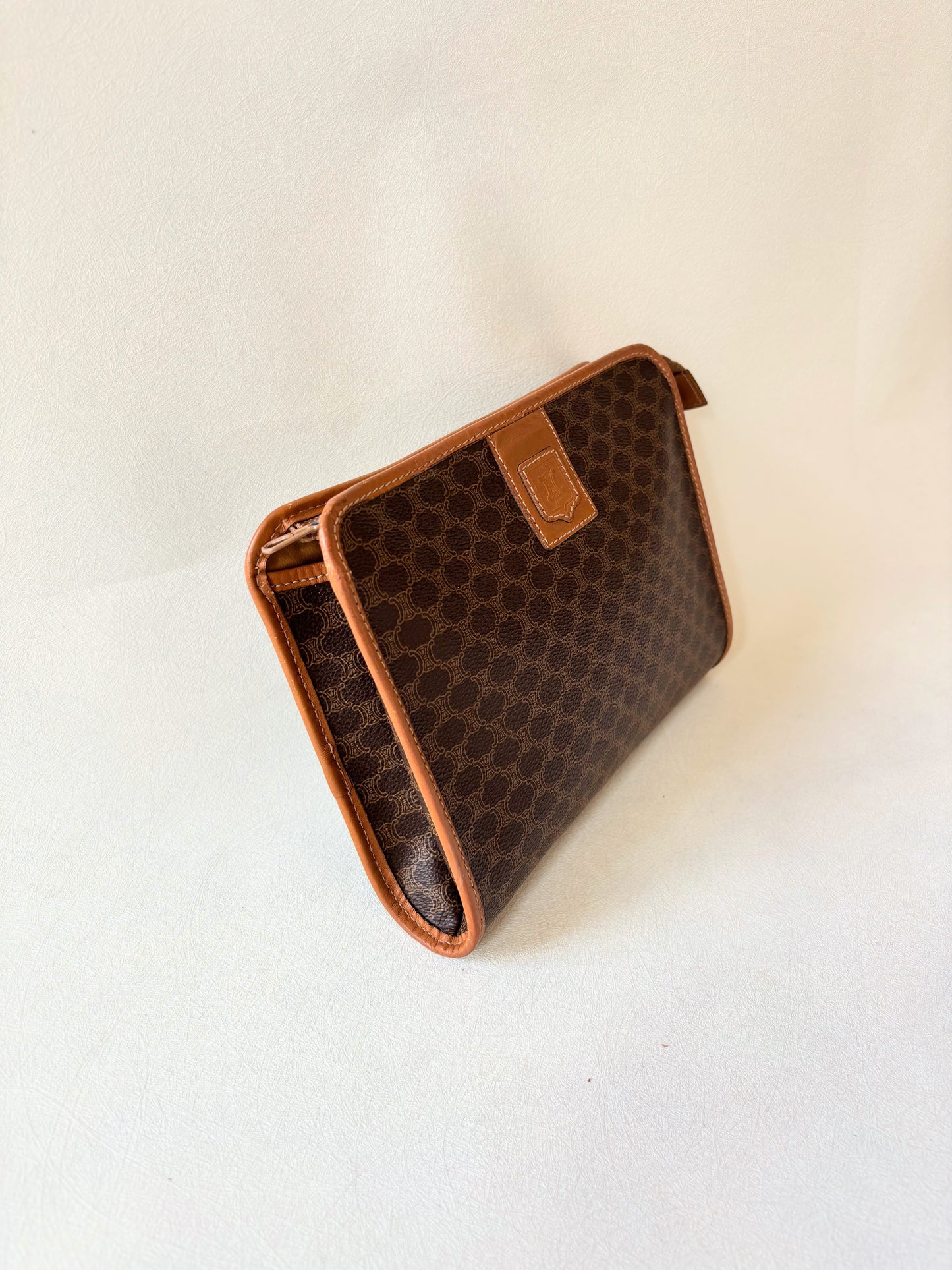 CÉLINE Pochette Triomphe