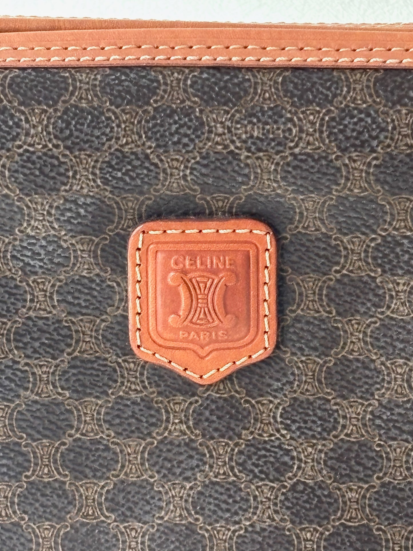 CÉLINE Pochette Triomphe