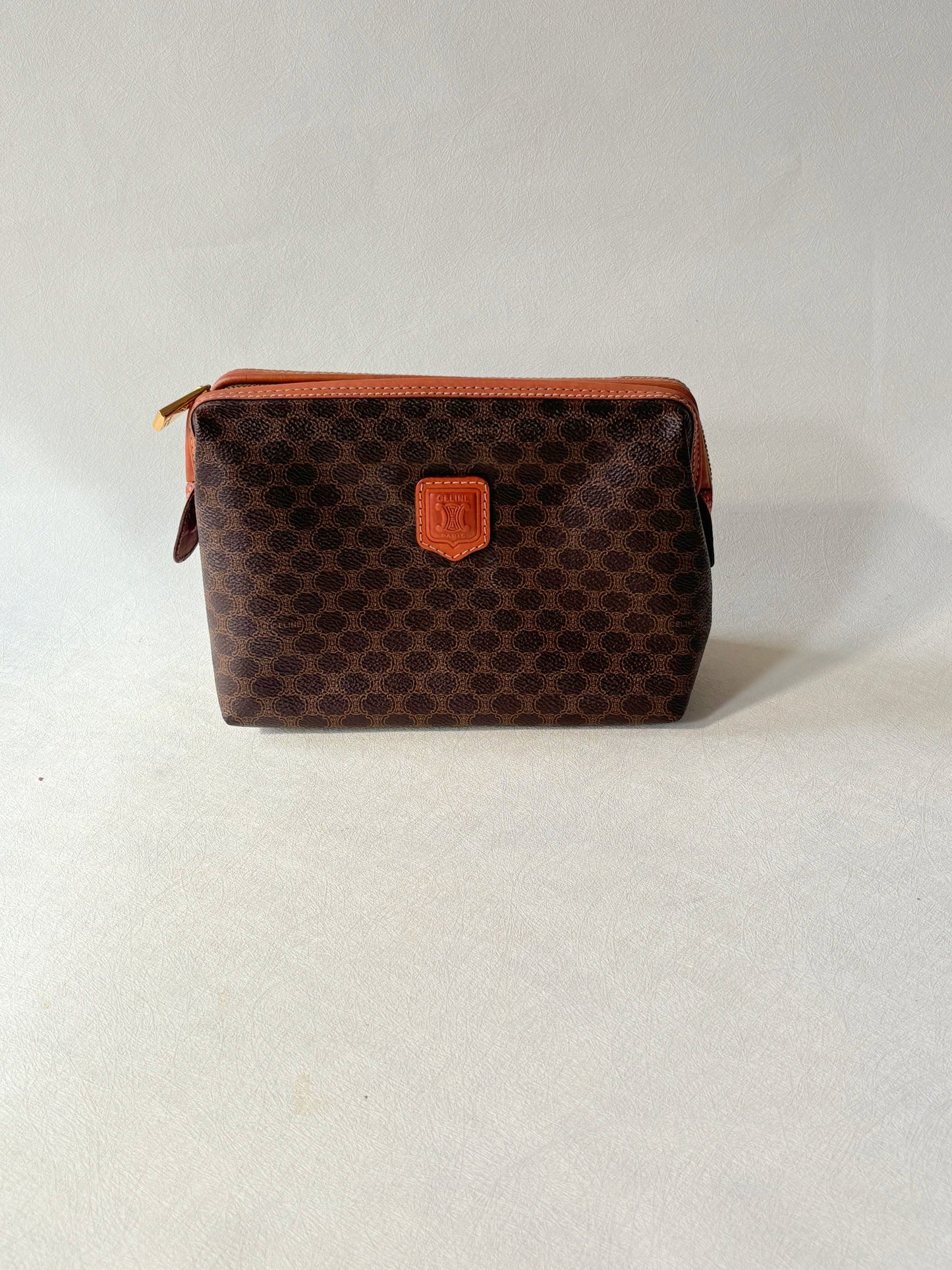 CÉLINE Pochette Triomphe