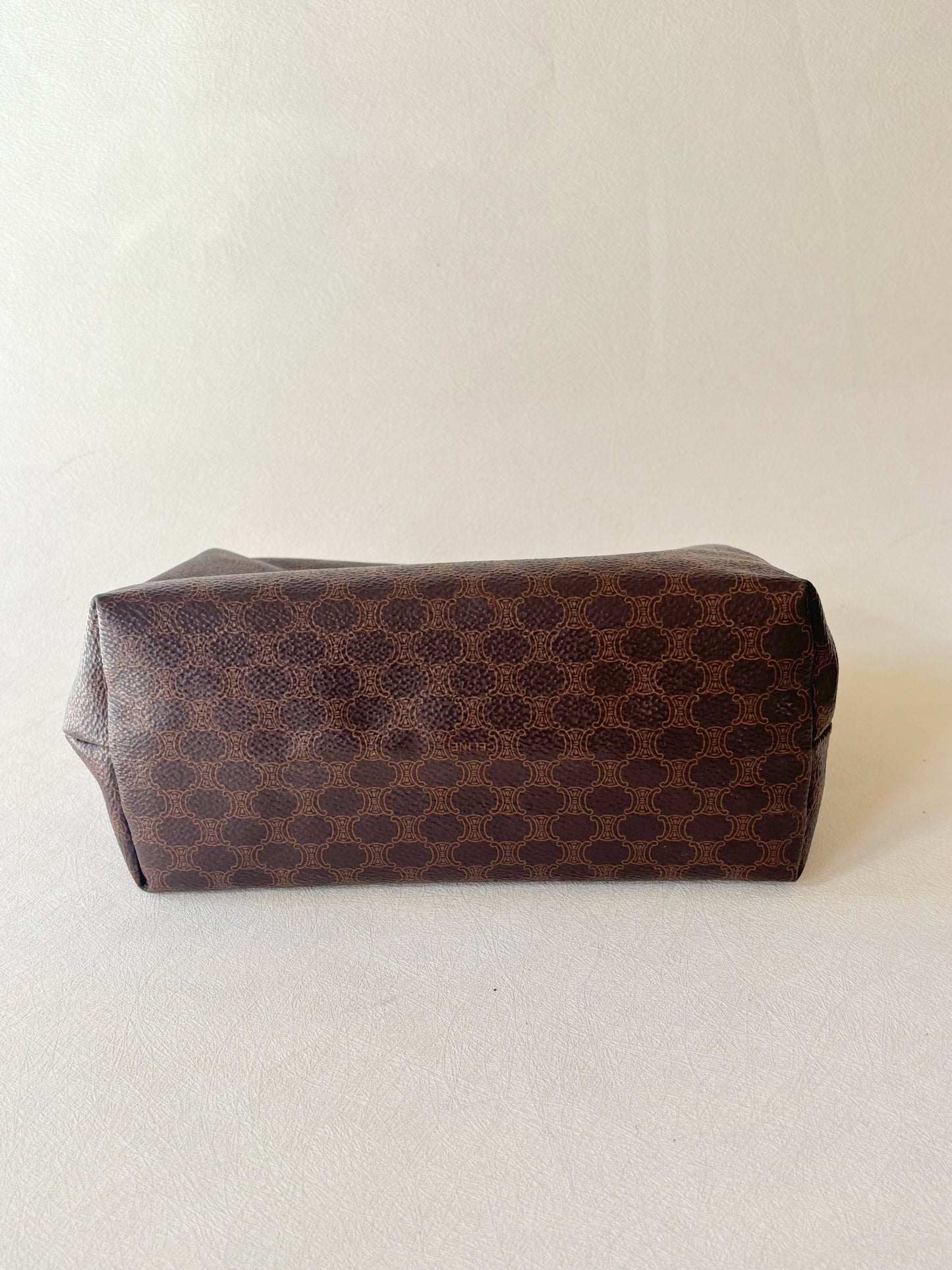CÉLINE Pochette Triomphe