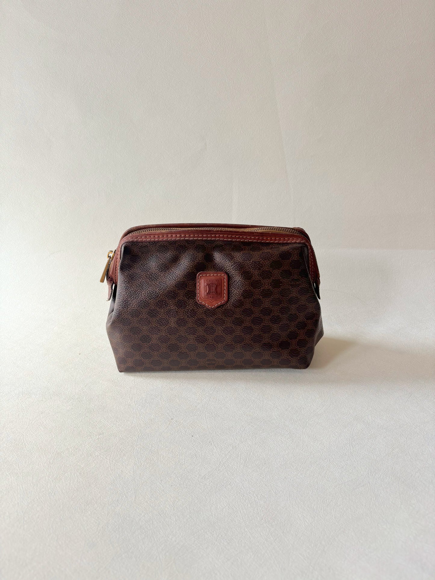 CÉLINE Pochette Triomphe