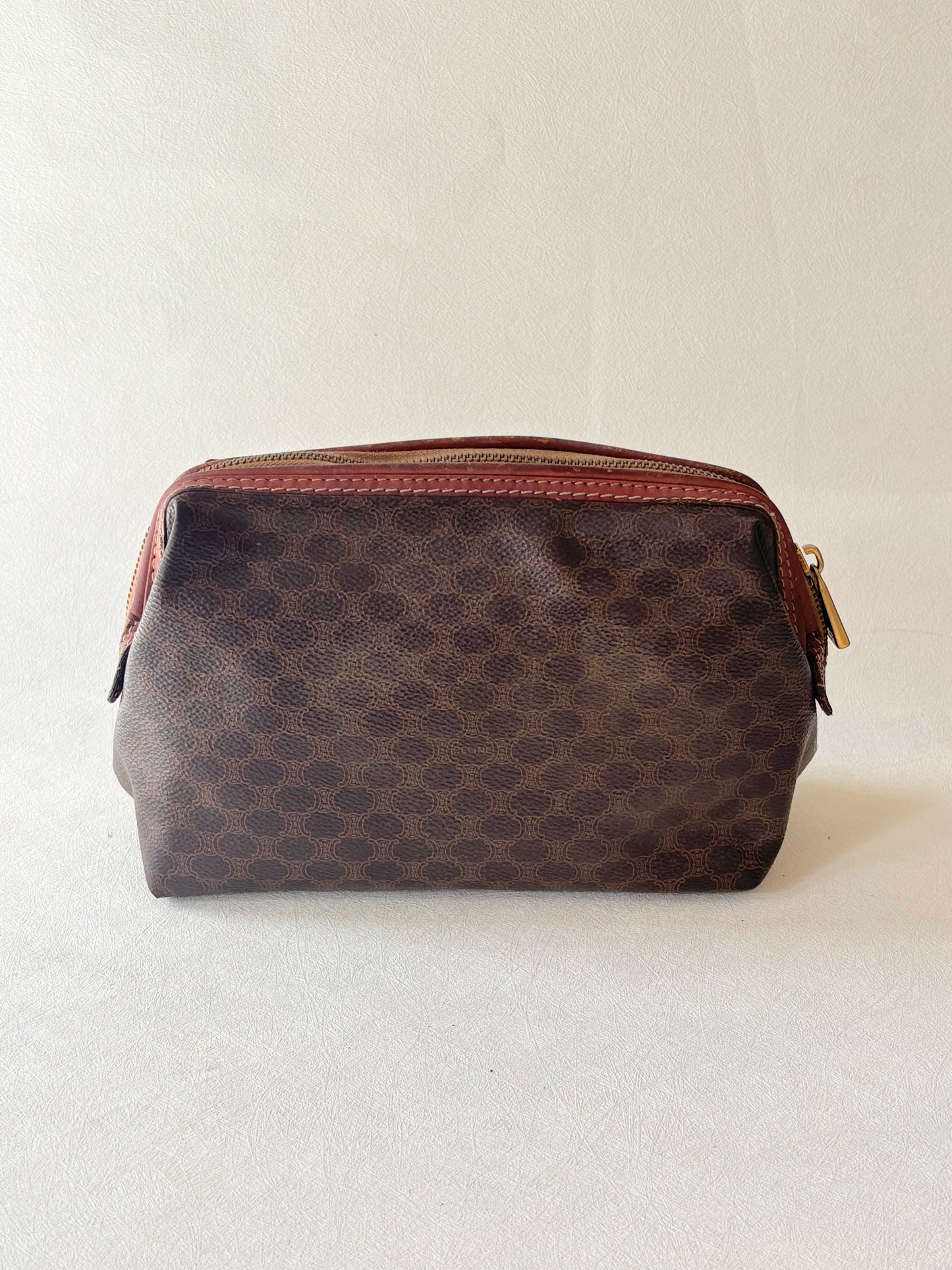 CÉLINE Pochette Triomphe