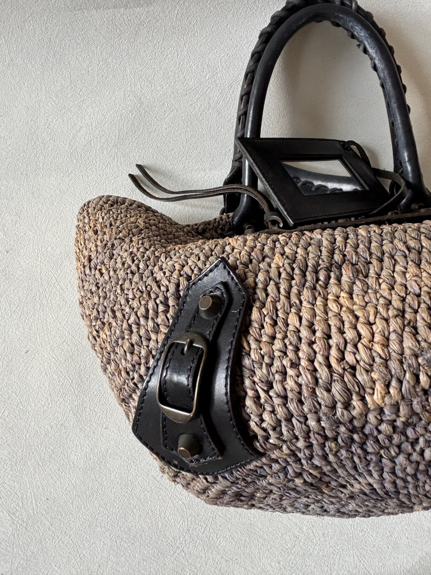 BALENCIAGA Panier raphia