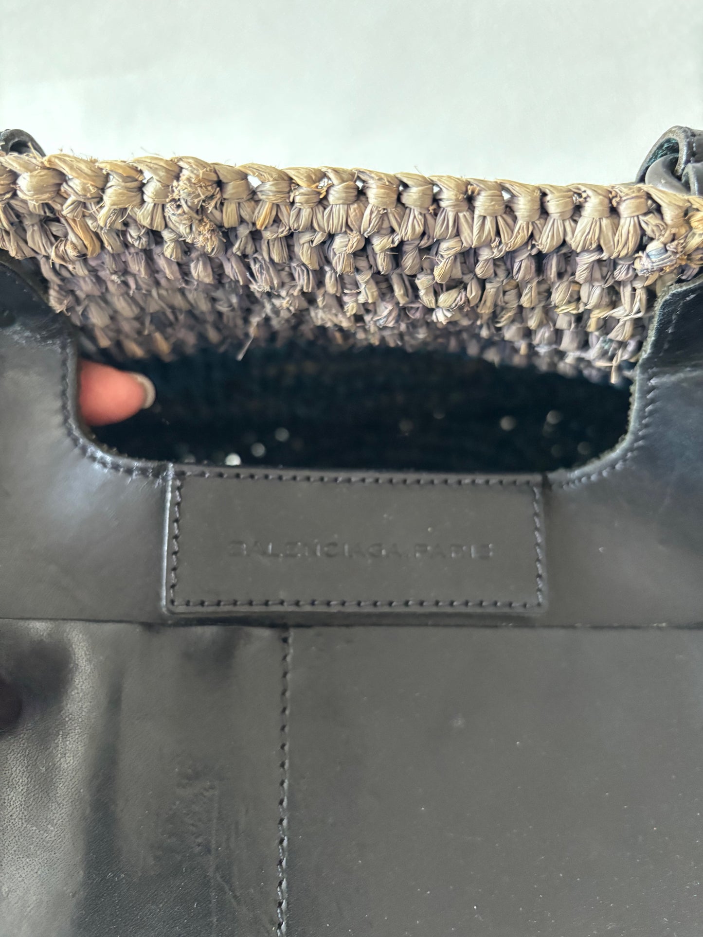 BALENCIAGA Panier raphia