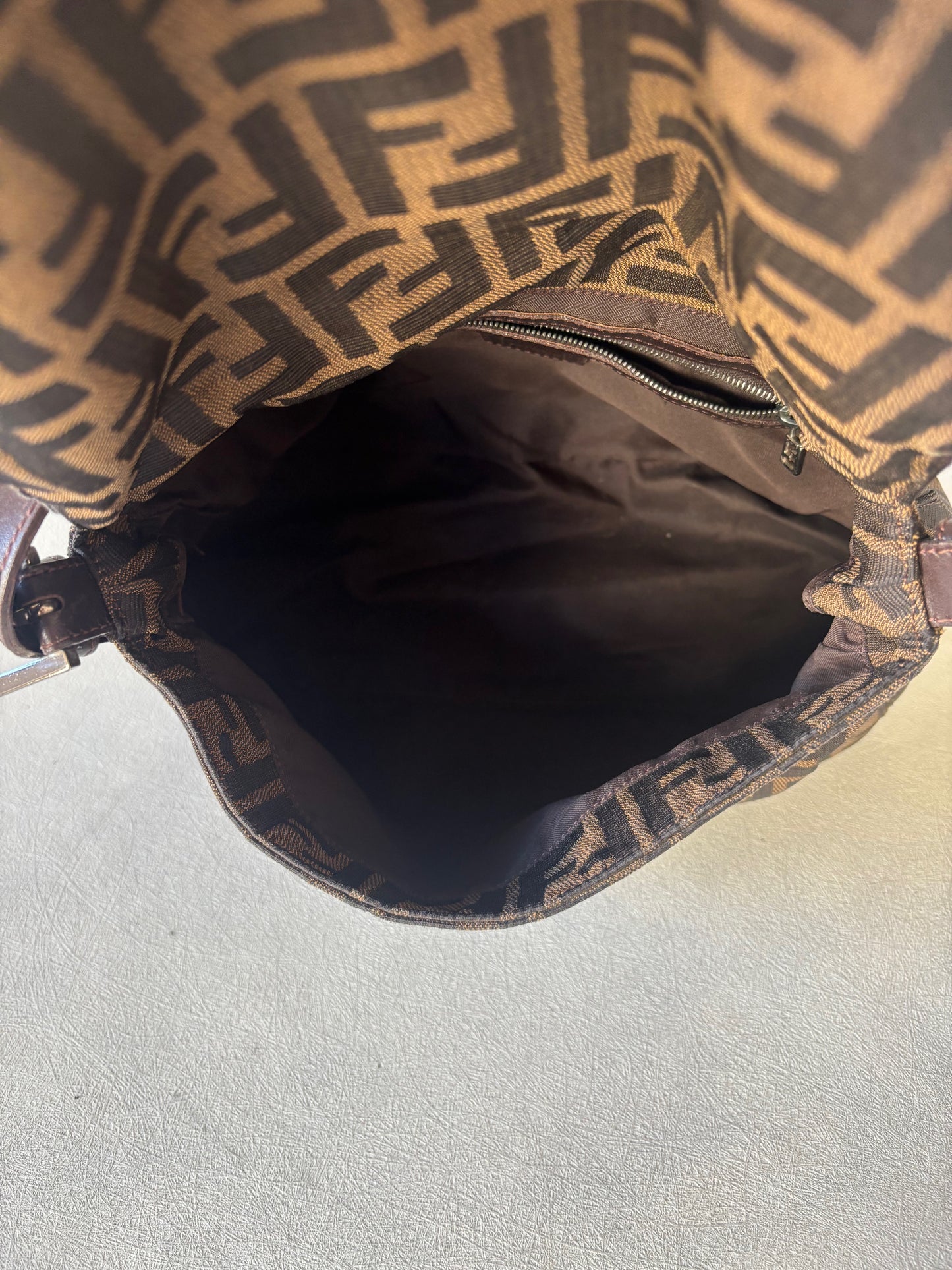 FENDI Sac Mamma Baguette
