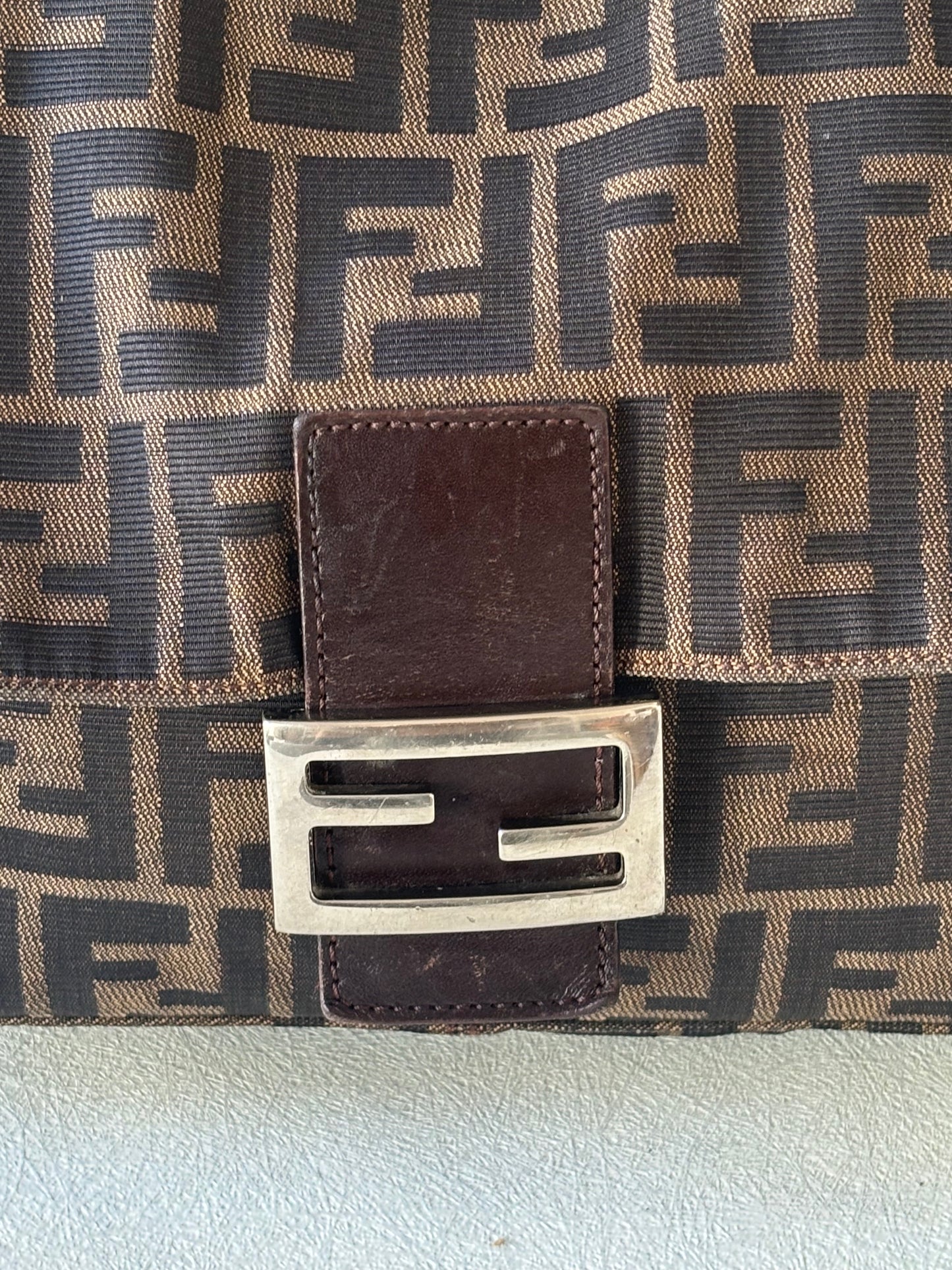 FENDI Sac Mamma Baguette