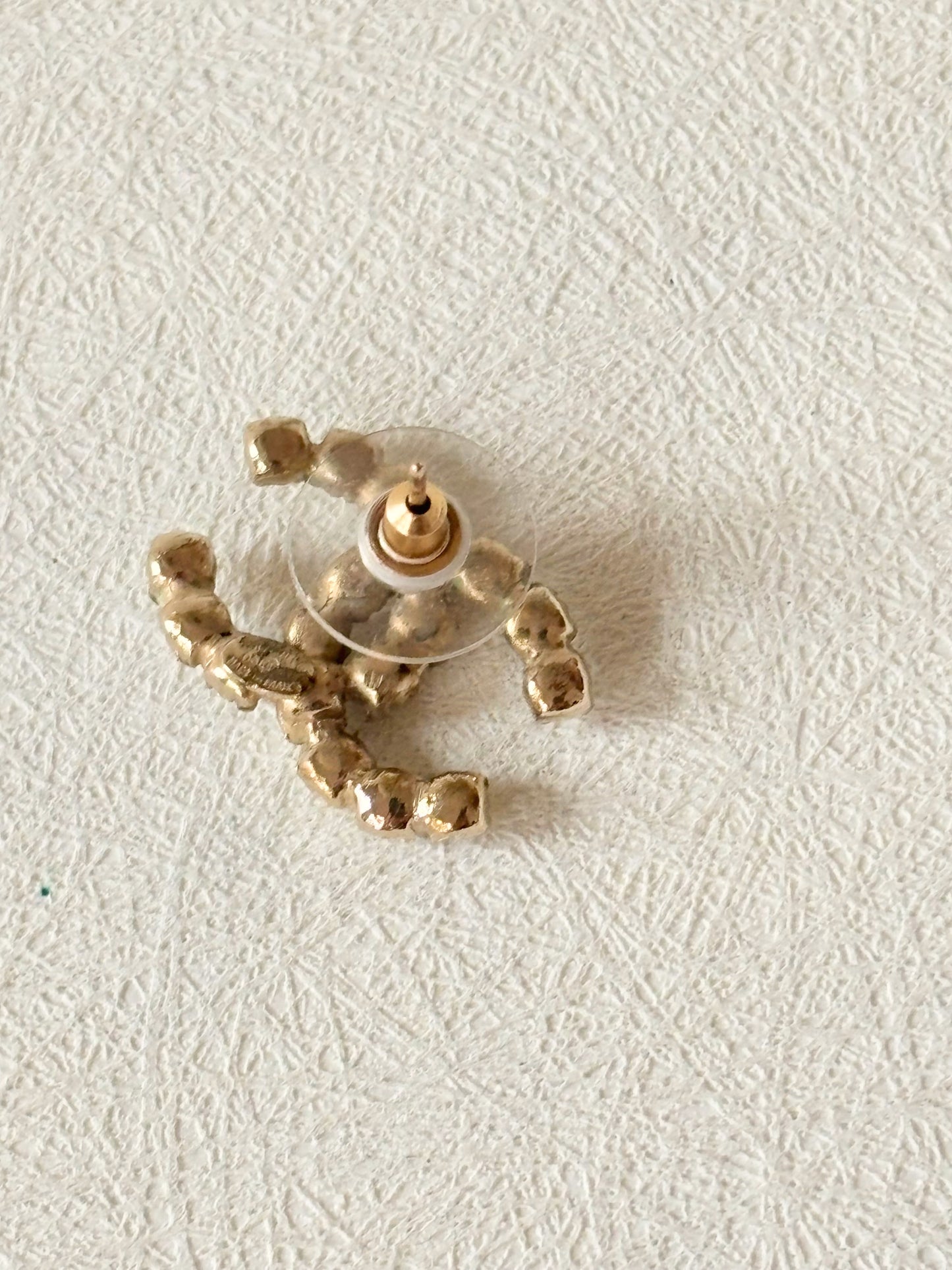 CHANEL Boucle d'oreille solitaire