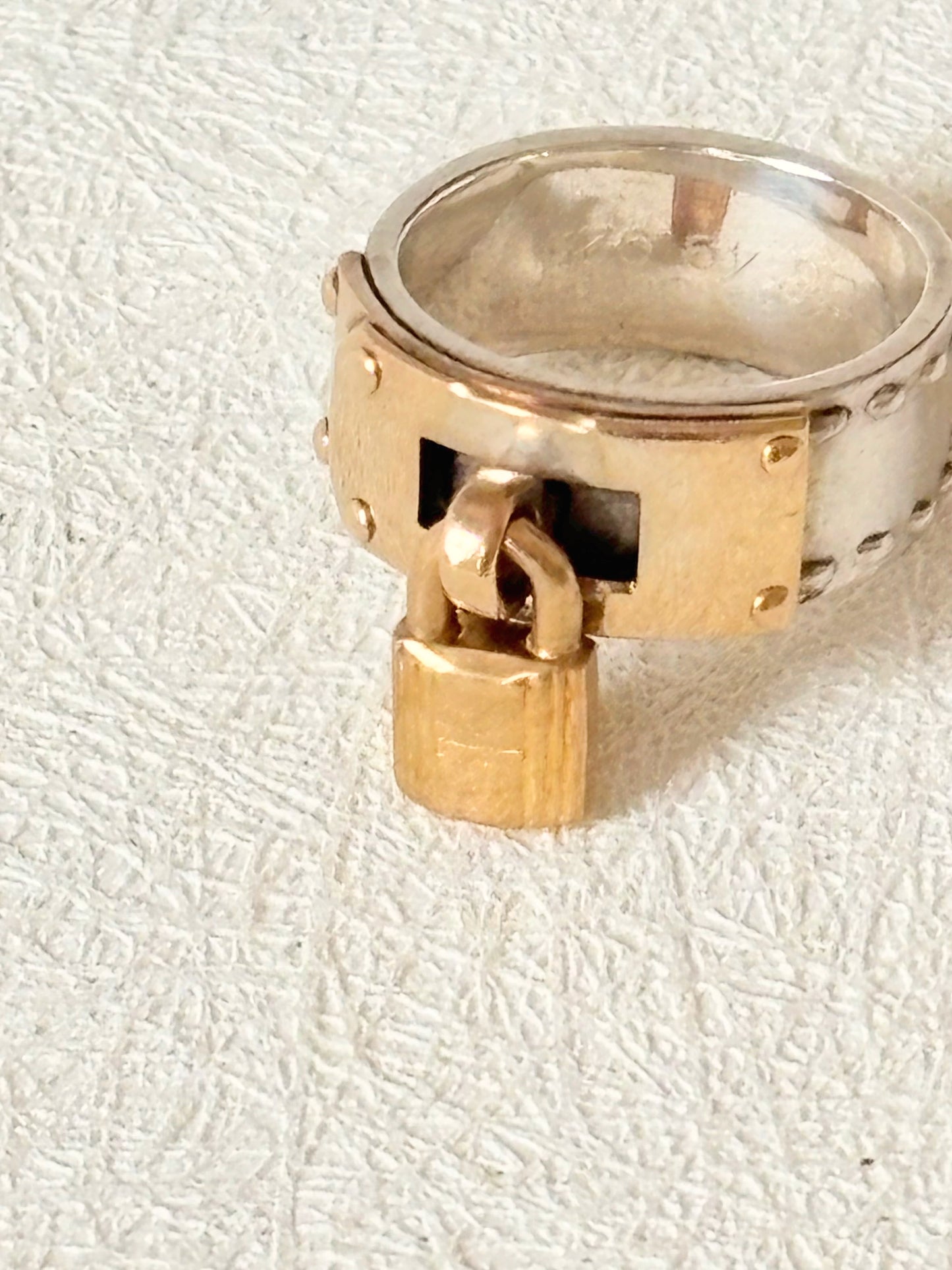 HERMÈS Bague Kelly Cadenas
