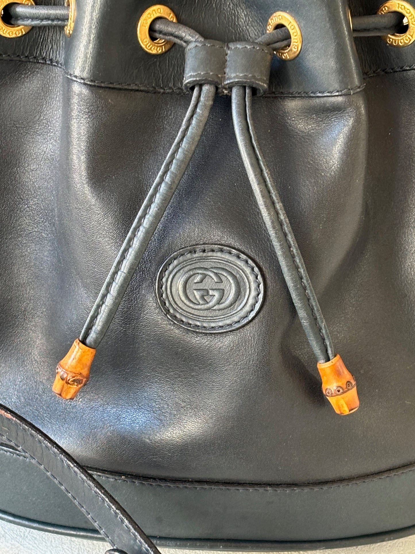 GUCCI Sac seau
