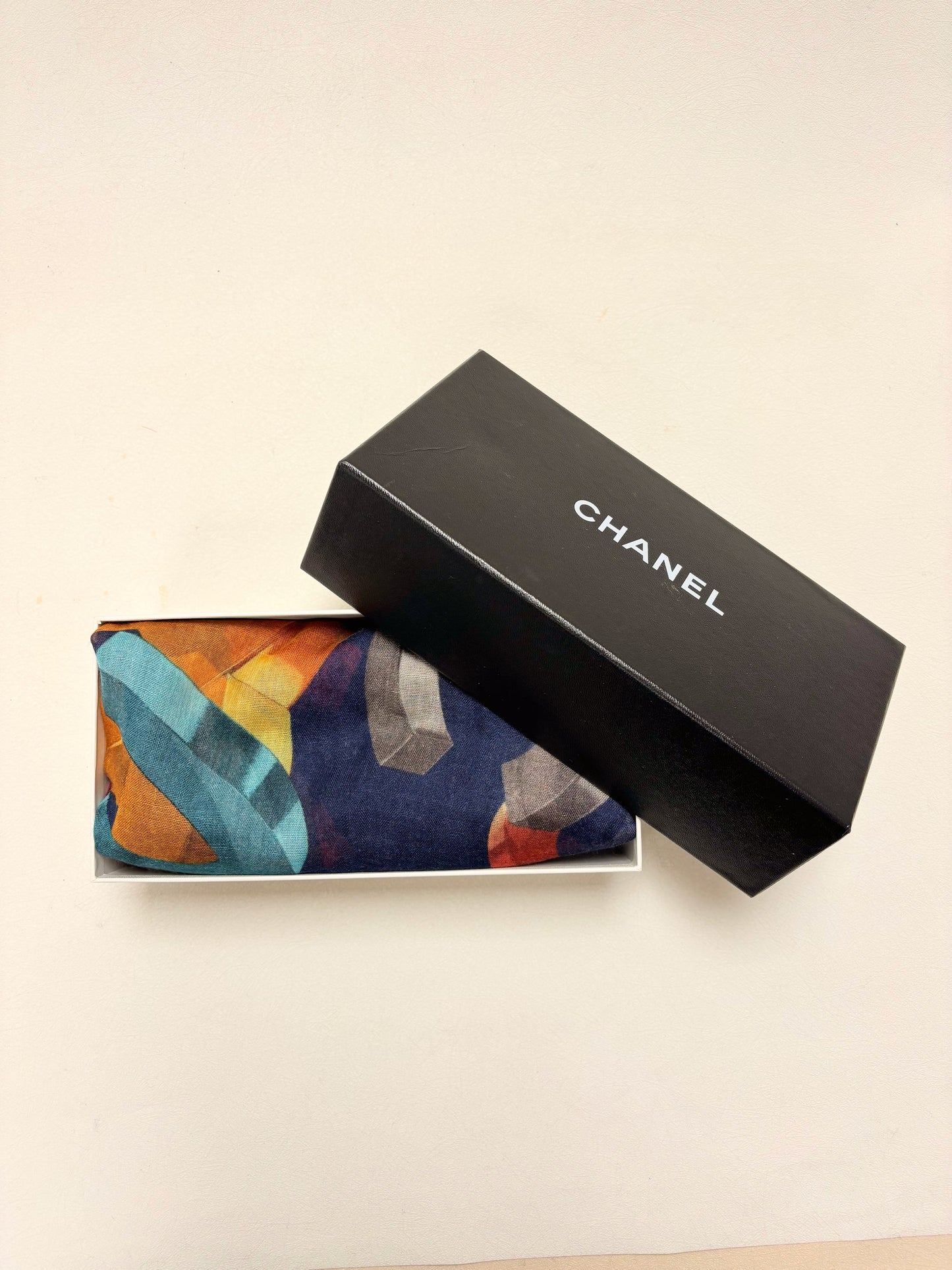 CHANEL Maxi Carré Cachemire