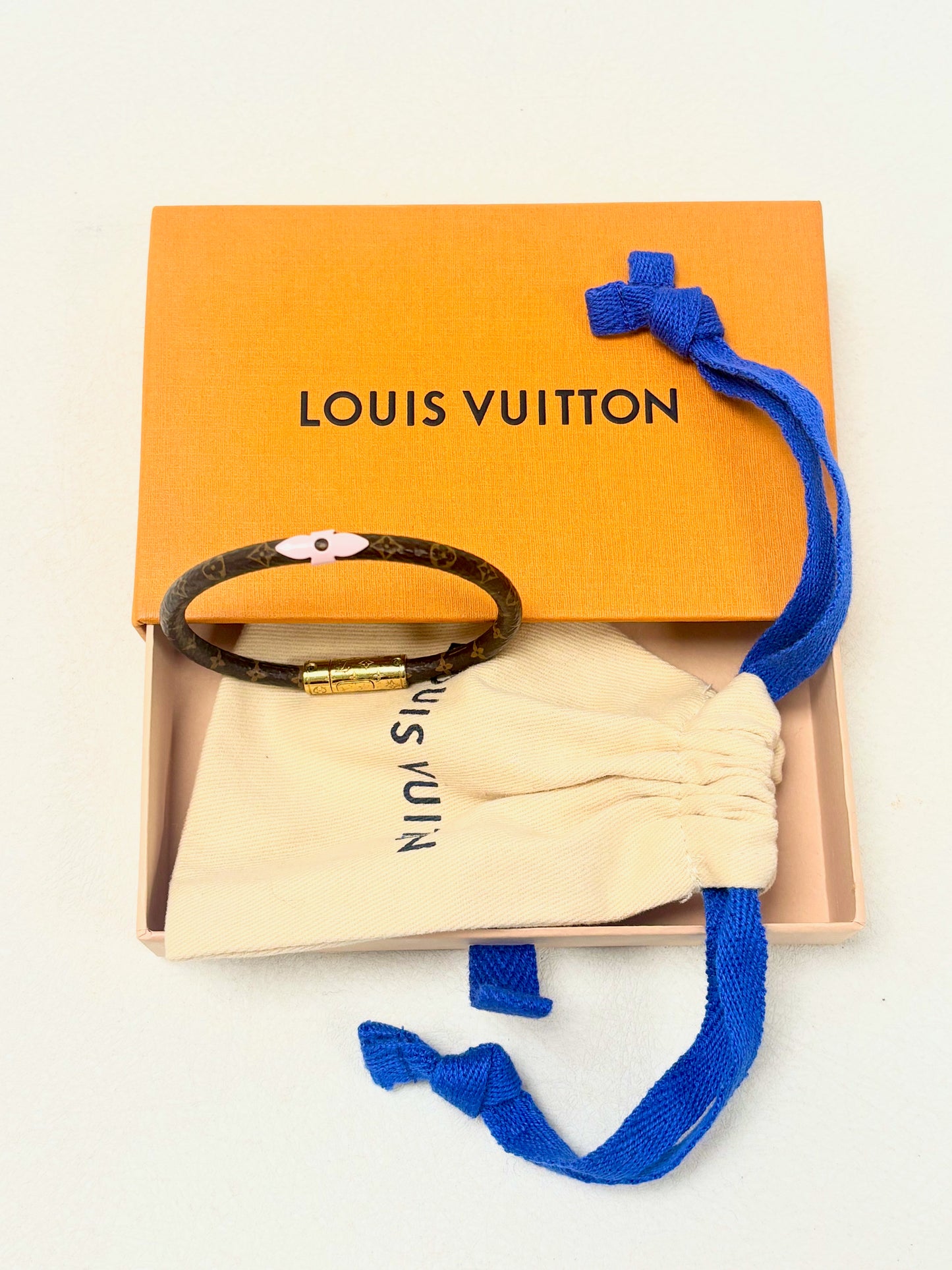 LOUIS VUITTON Bracelet Confidential