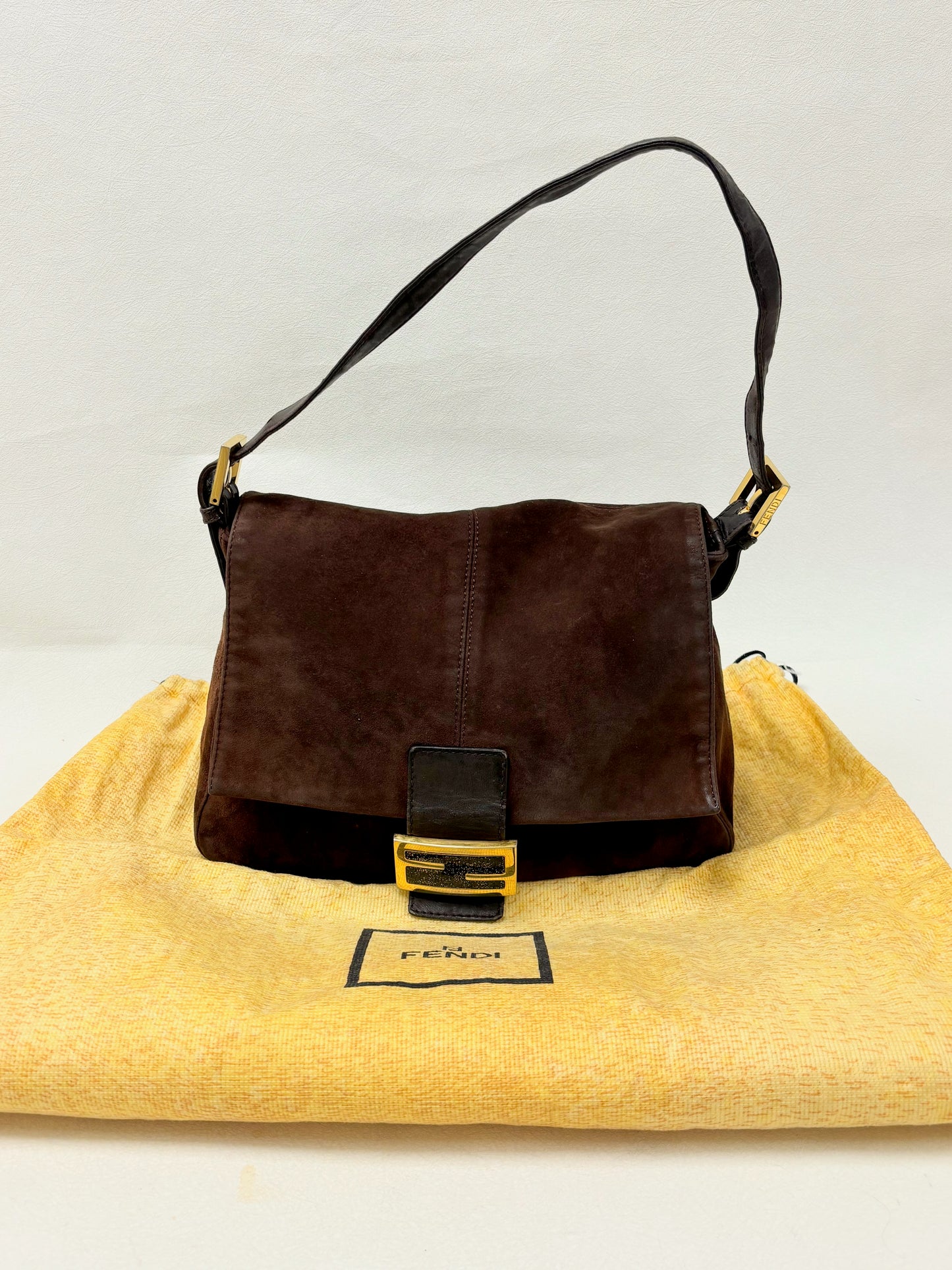 FENDI Sac Mamma Baguette
