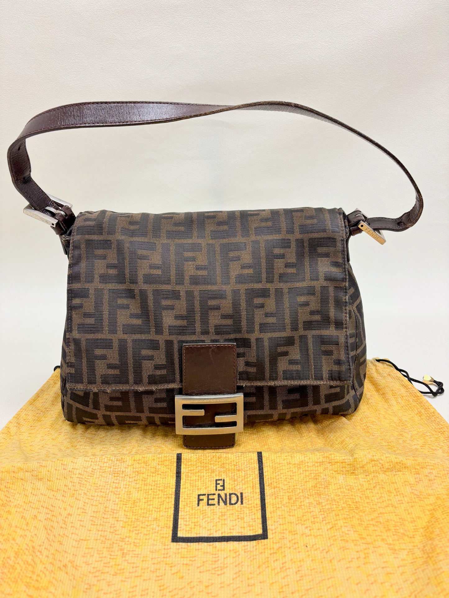 FENDI Mamma Baguette Bag