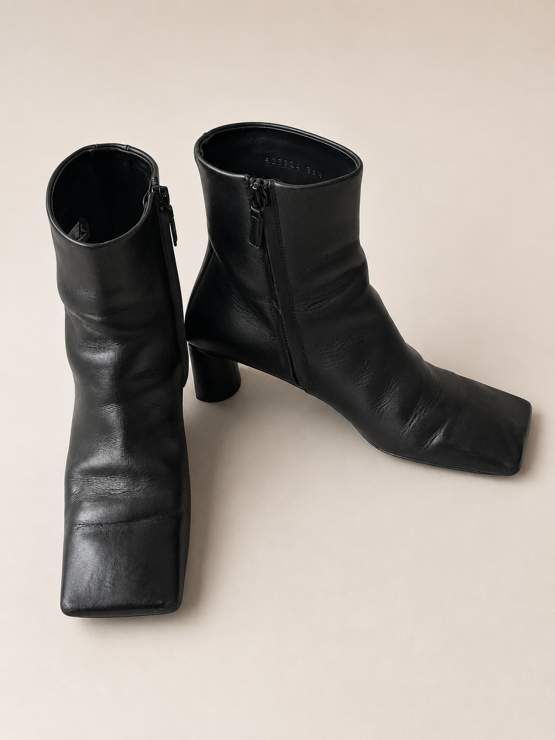 BALENCIAGA Boots Bouts Carrés