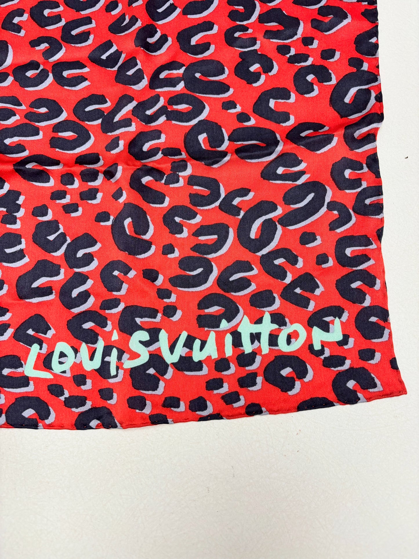 LOUIS VUITTON x Stephen Sprouse Carré soie