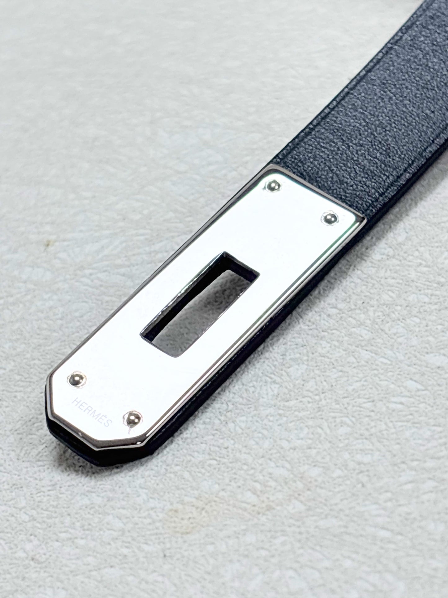 HERMÈS Collier Kelly