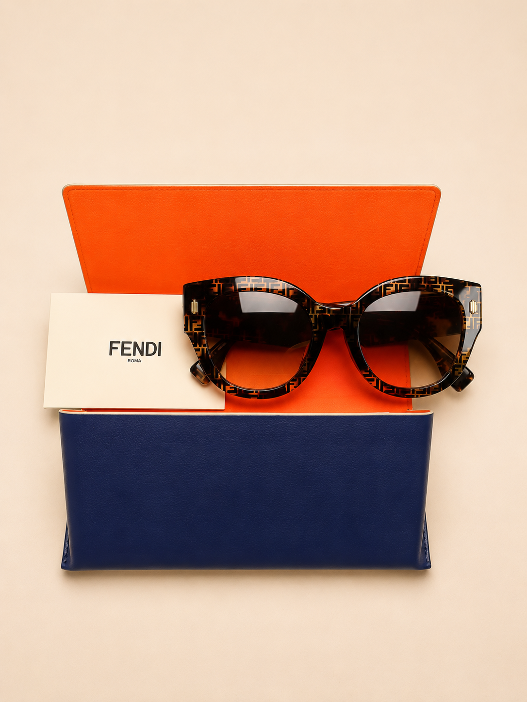 FENDI Lunettes de soleil