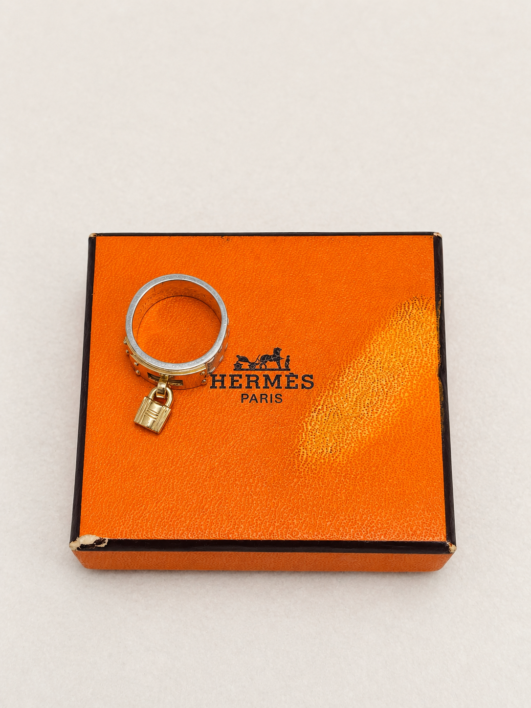 HERMÈS Bague Kelly Cadenas