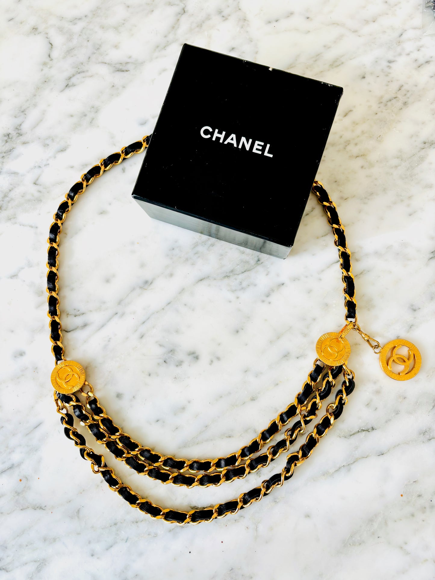 CHANEL Ceinture chaîne 1984