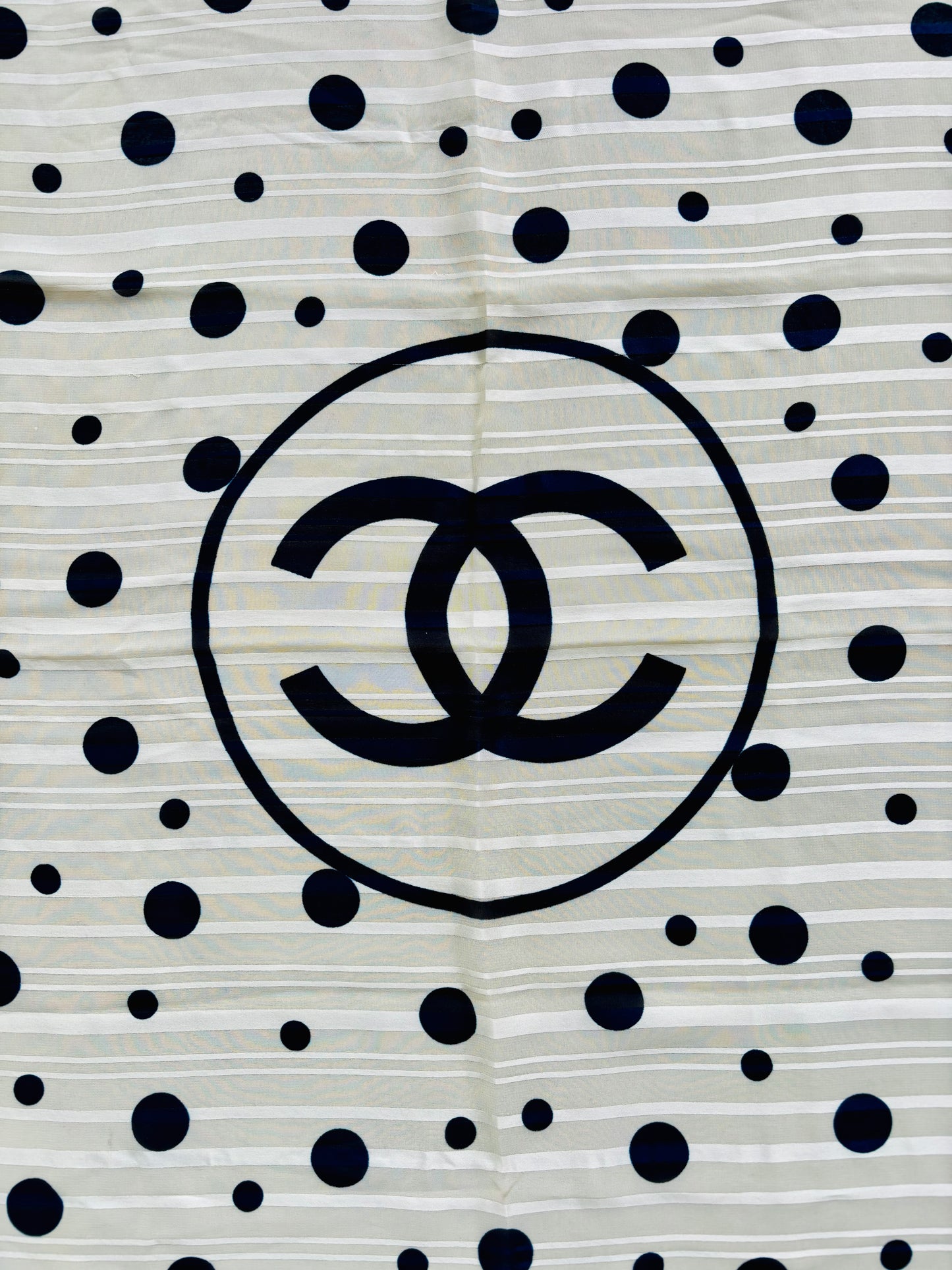 CHANEL Foulard en soie