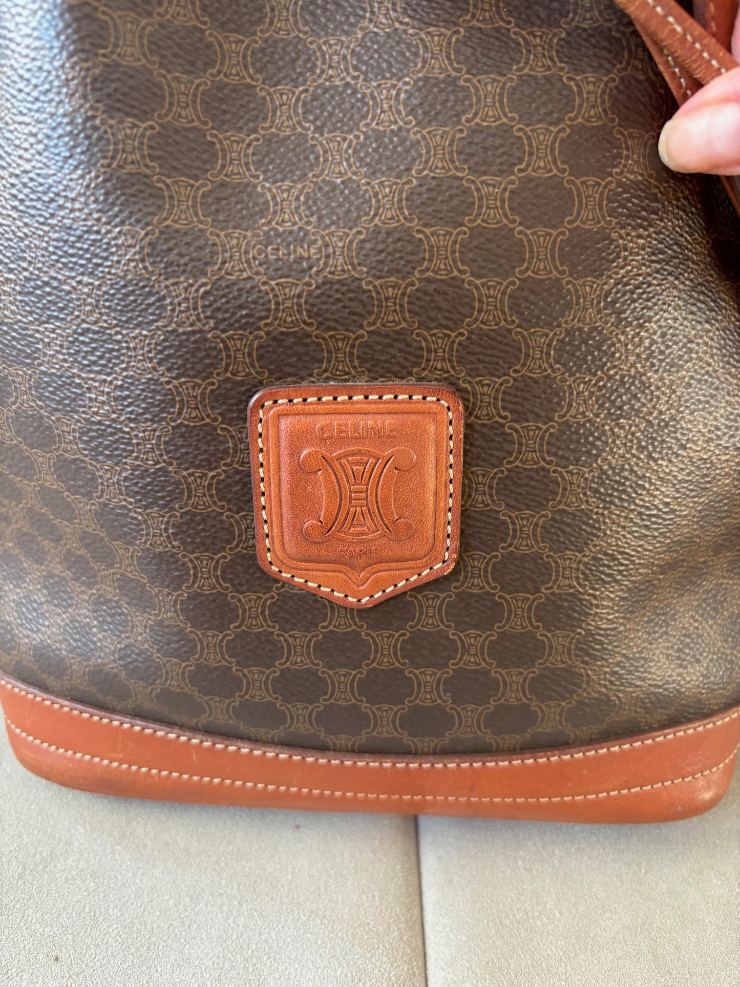 CÉLINE Sac seau Triomphe