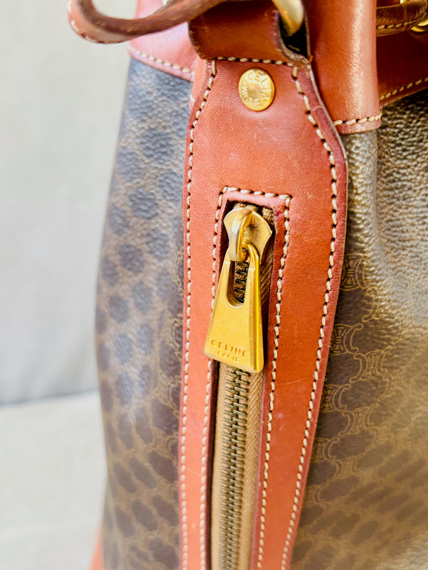 CÉLINE Sac seau Triomphe