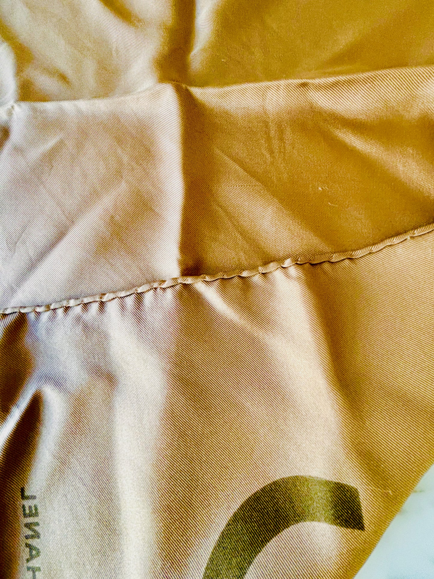 CHANEL Foulard en soie