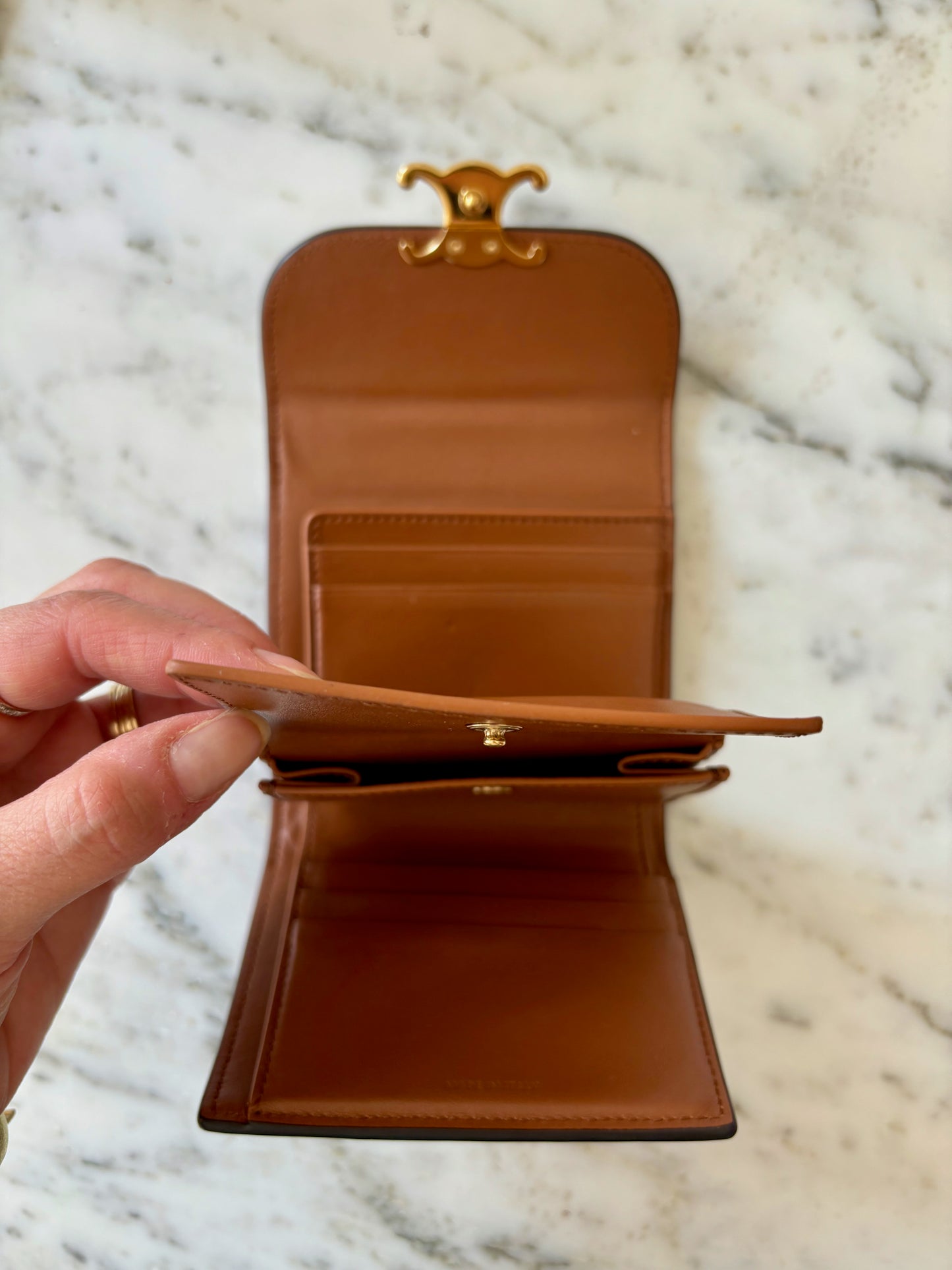CÉLINE Portefeuille Triomphe
