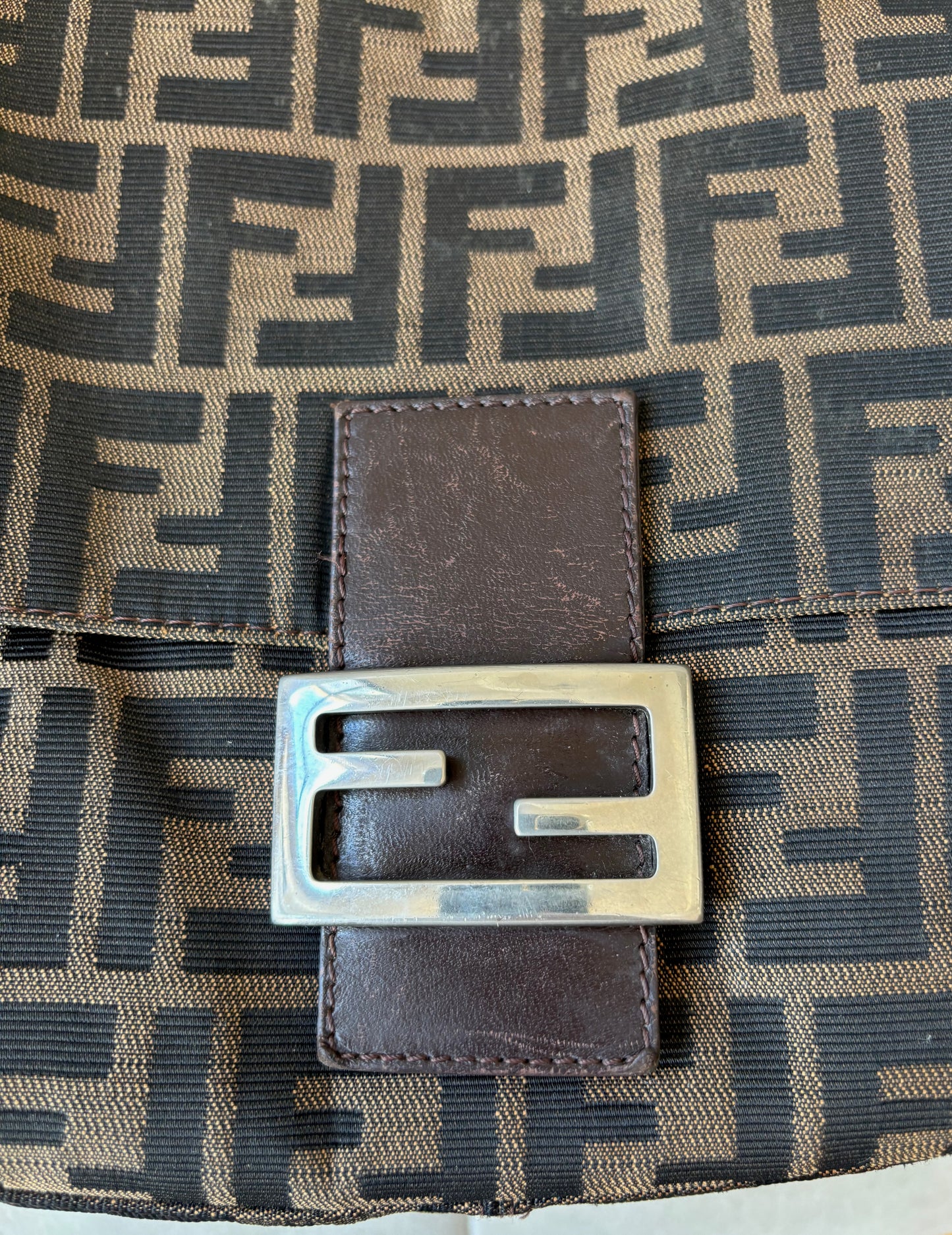 FENDI Sac Mamma Baguette