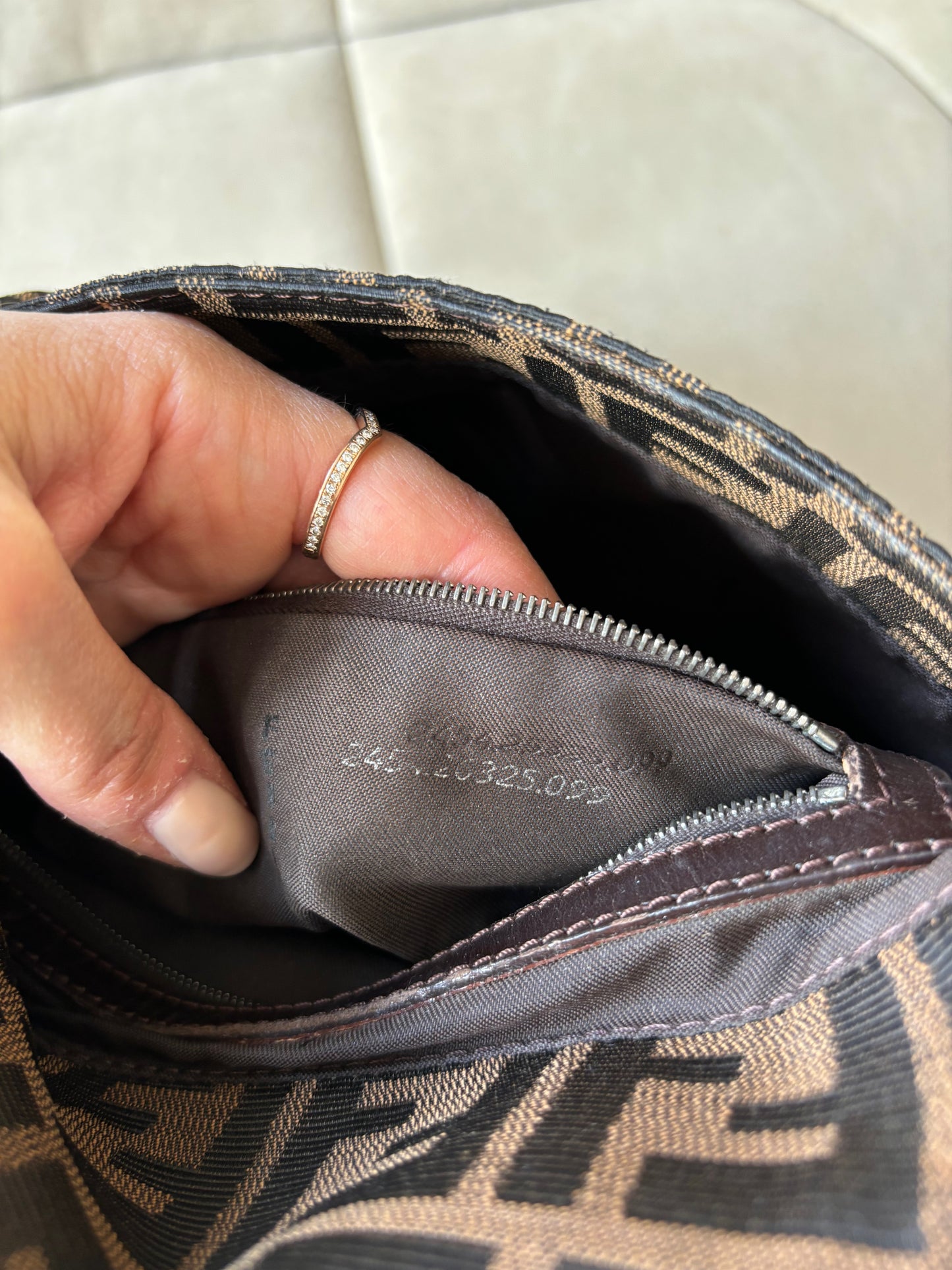 FENDI Sac Mamma Baguette