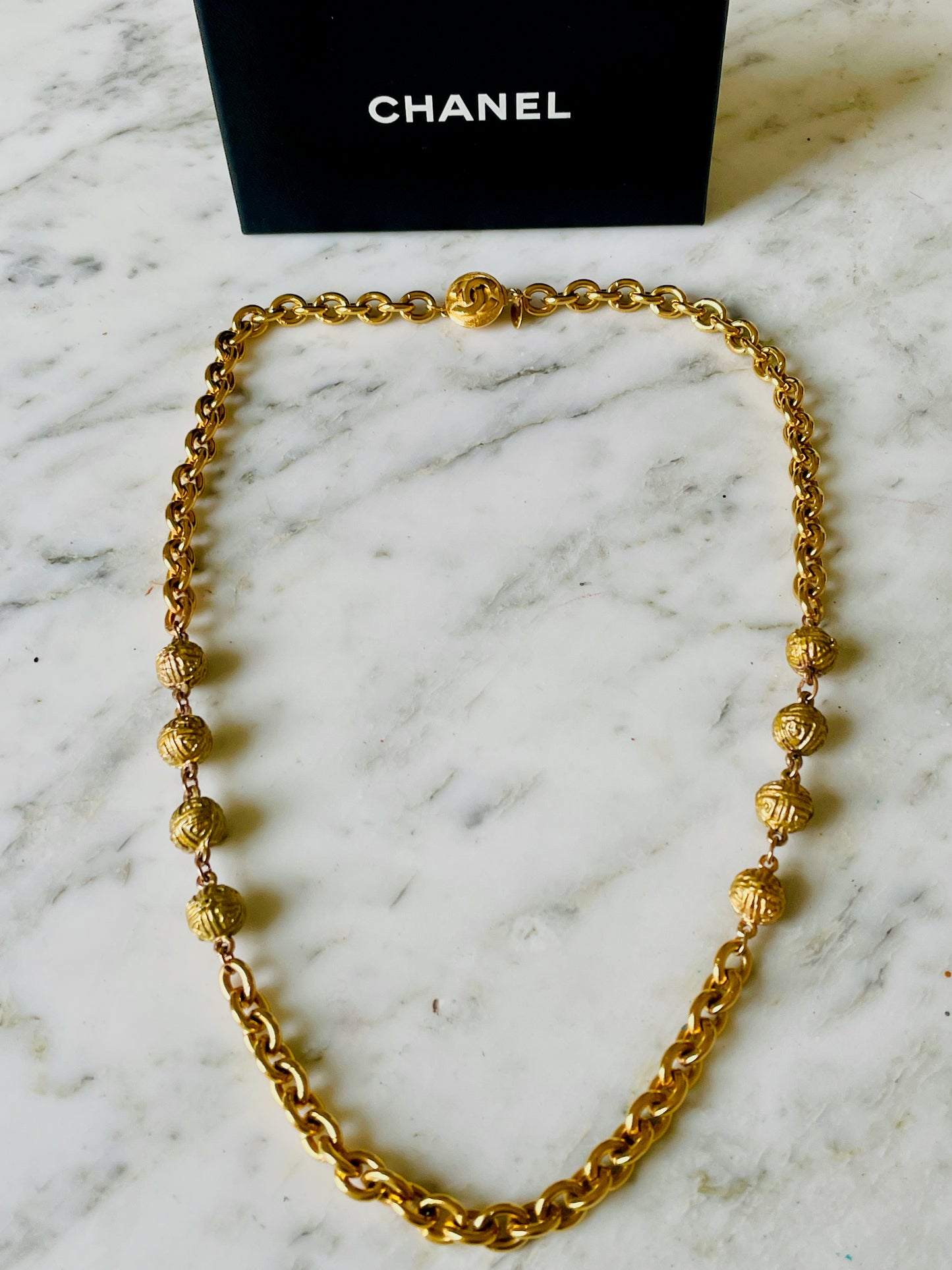 CHANEL collier sautoir