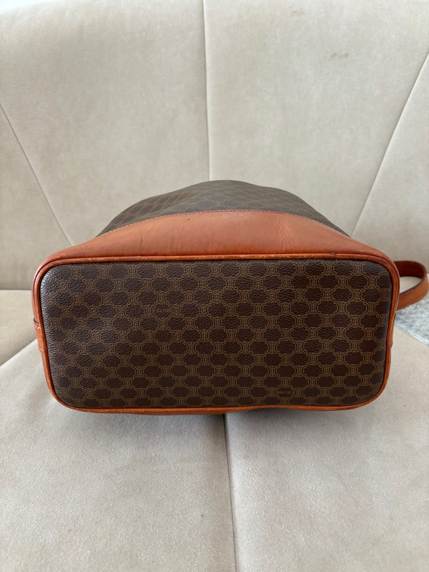 CÉLINE Sac seau Triomphe