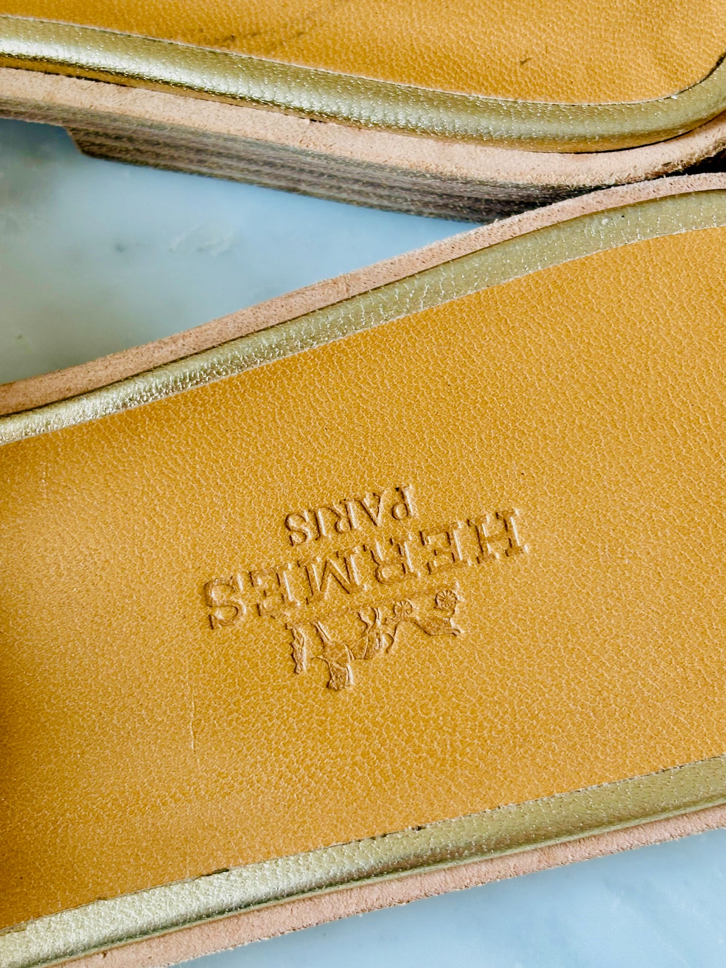 HERMÈS Sandales mules Oran