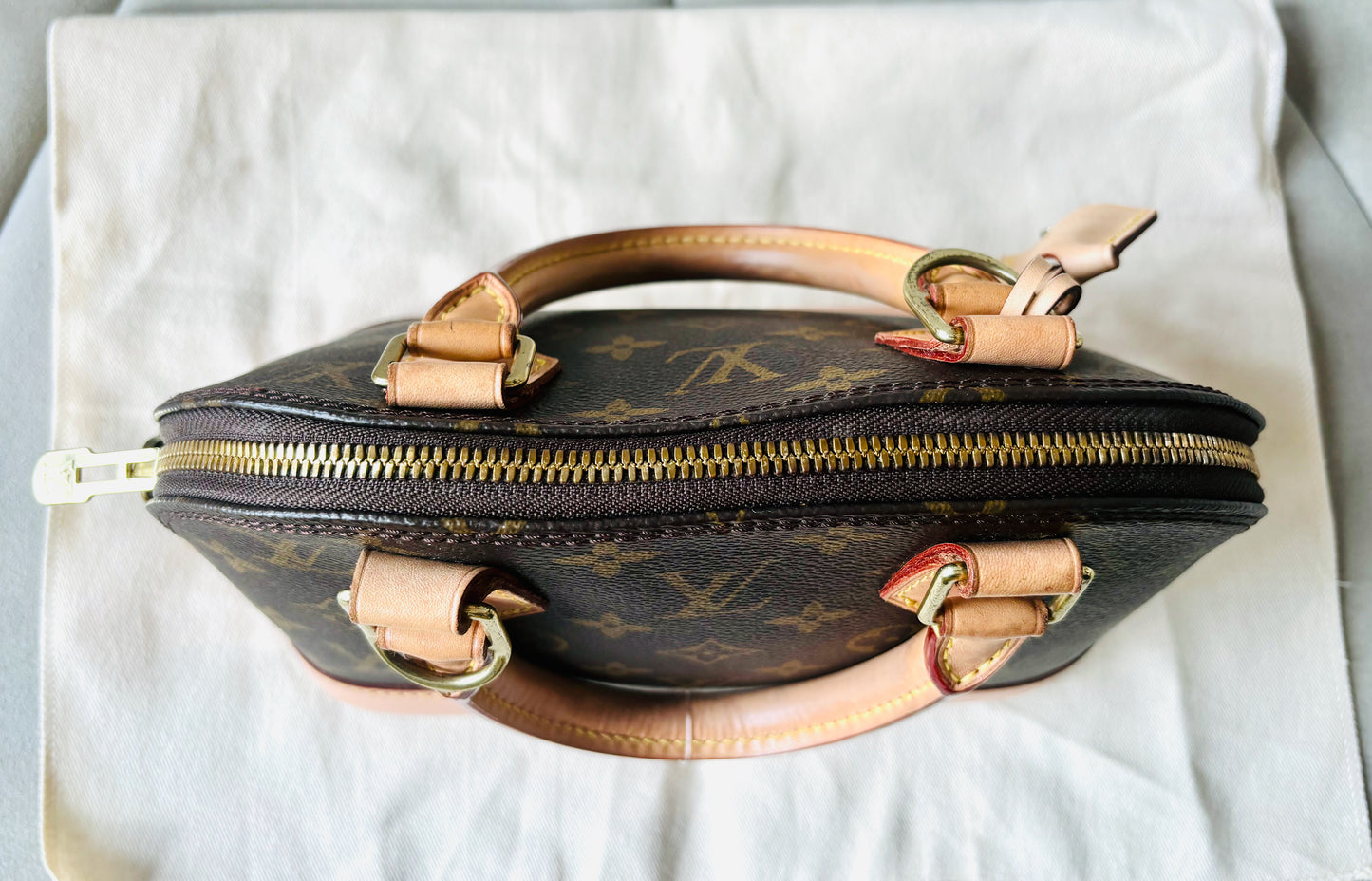 LOUIS VUITTON Sac BB Alma