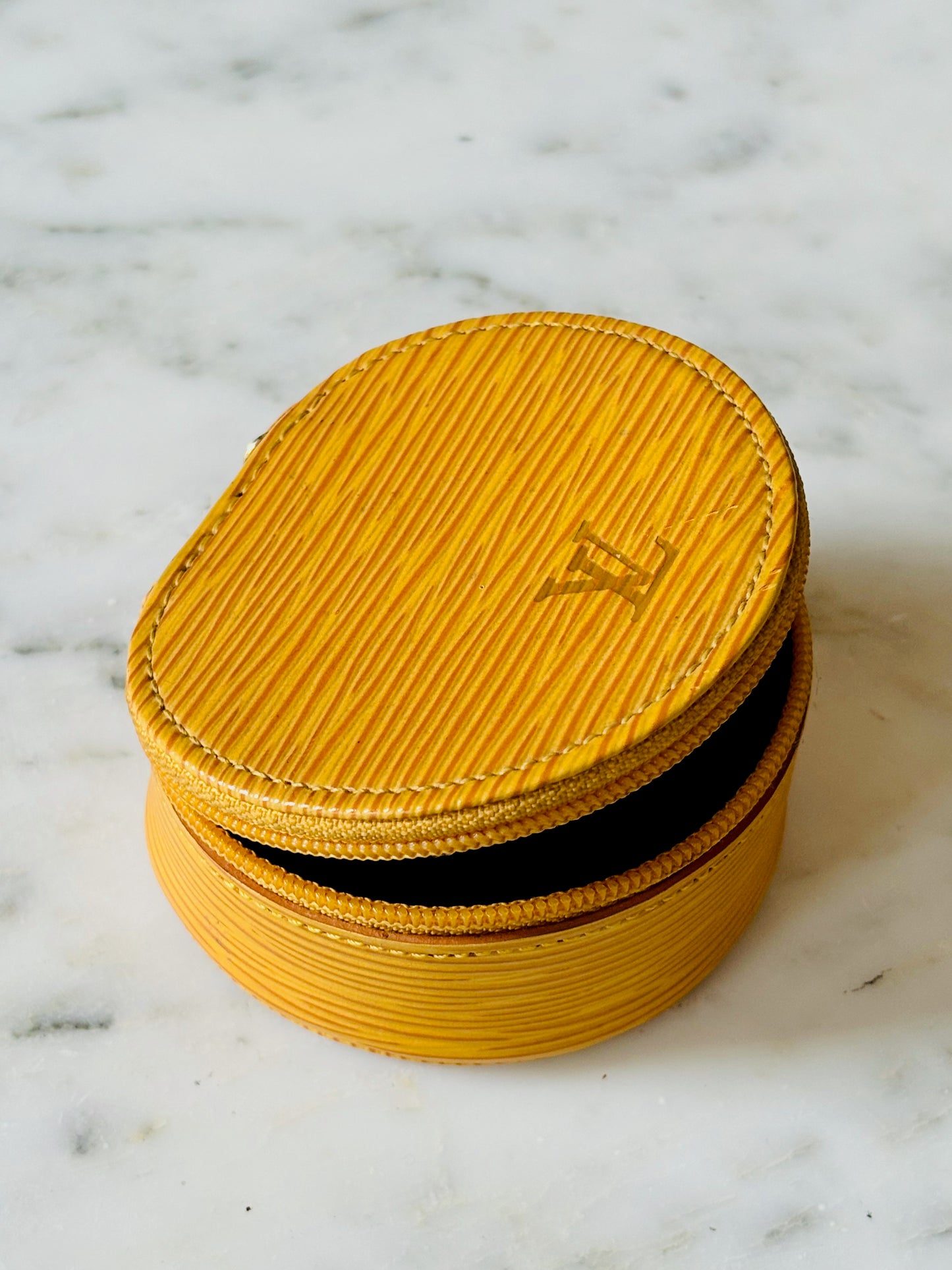 LOUIS VUITTON Boîte à bijoux