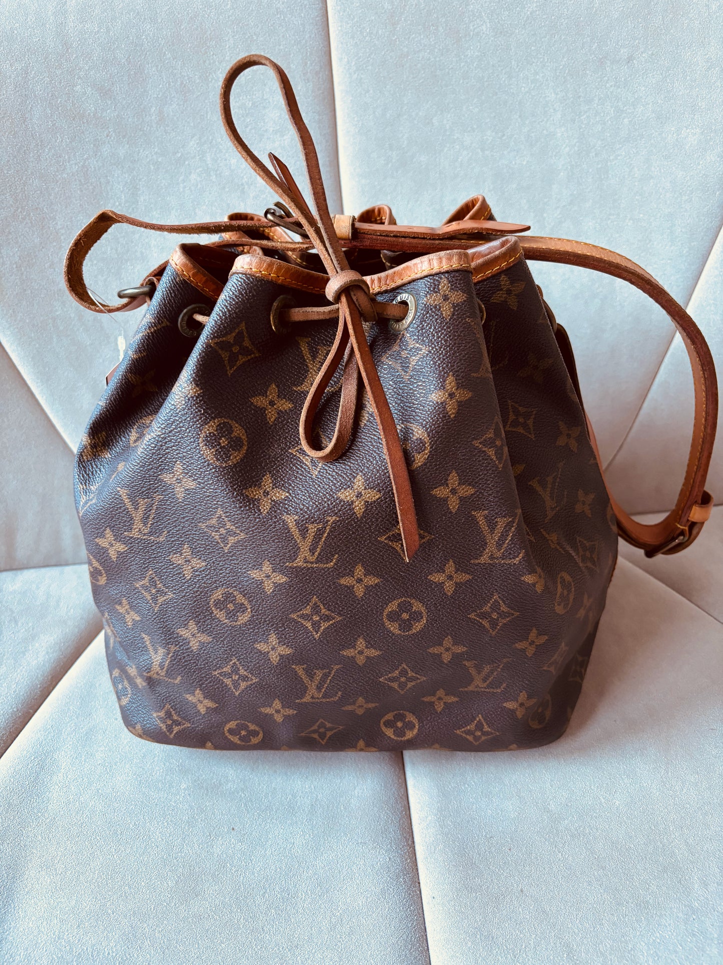 LOUIS VUITTON Sac Noé