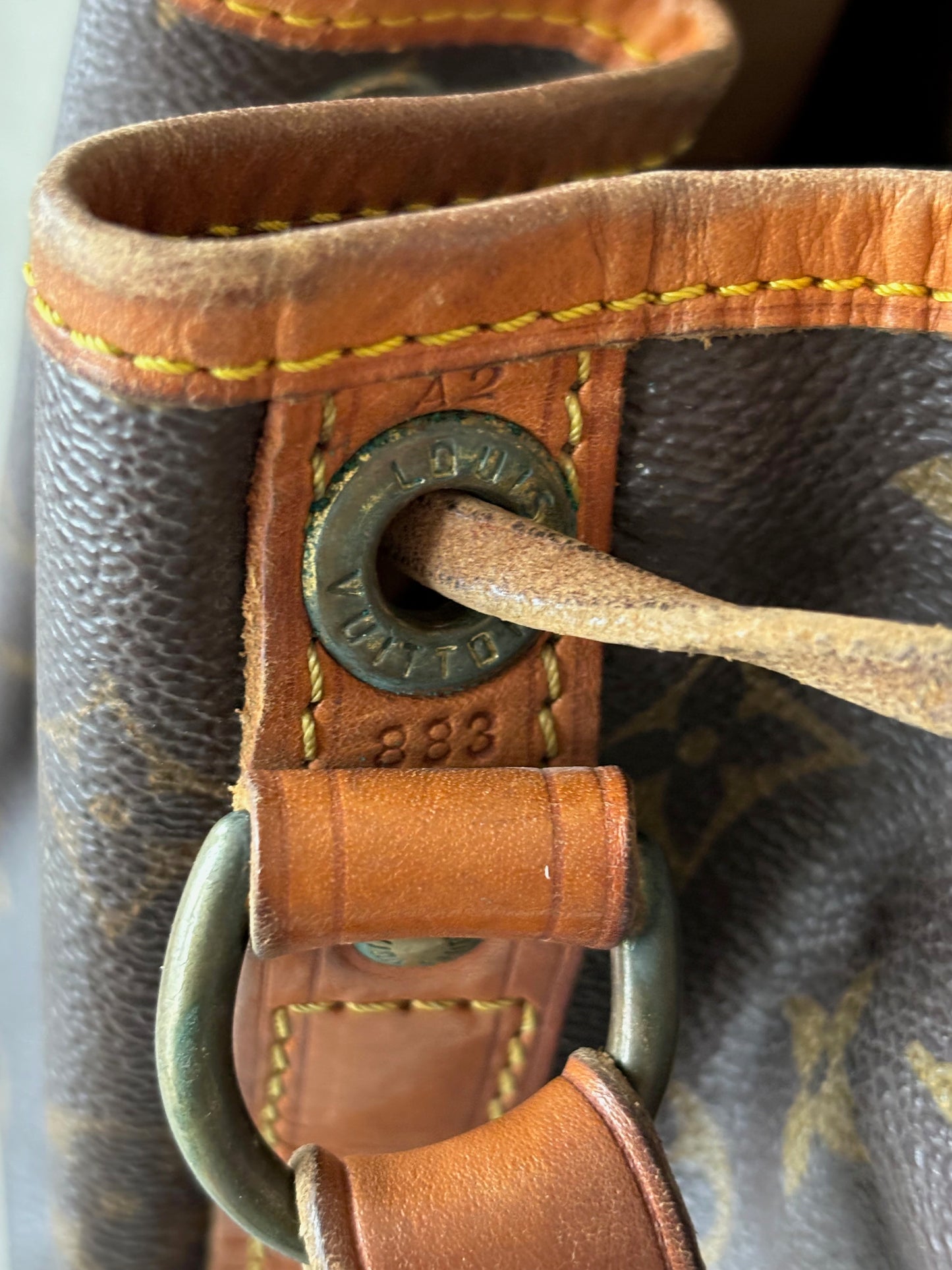LOUIS VUITTON Sac Noé