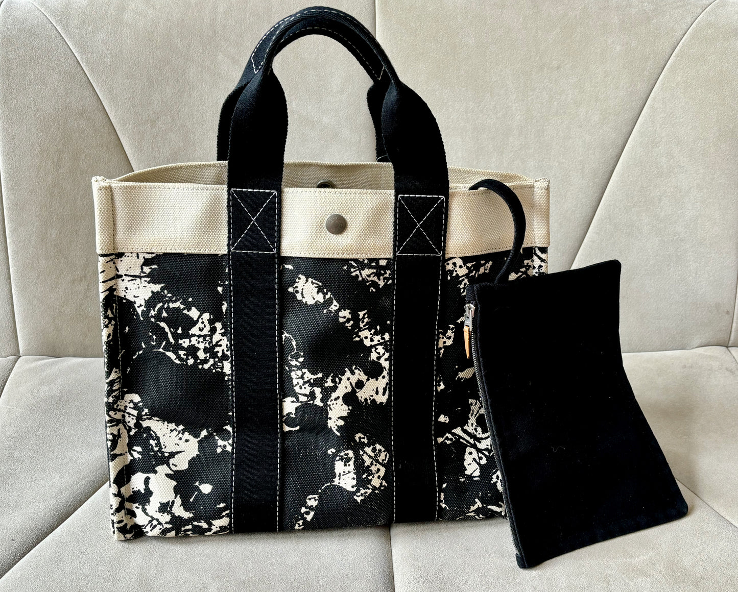 HERMÈS Sac cabas Bora Bora