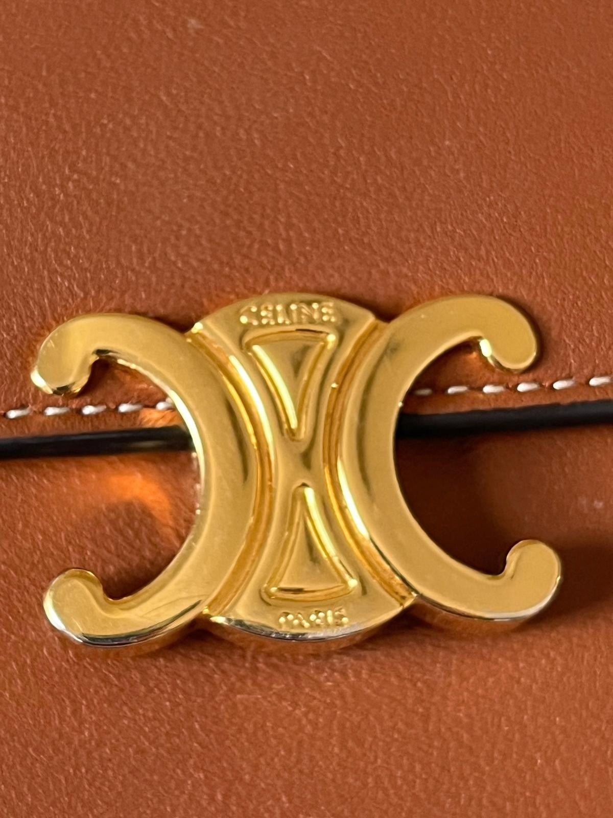 CÉLINE Portefeuille Triomphe