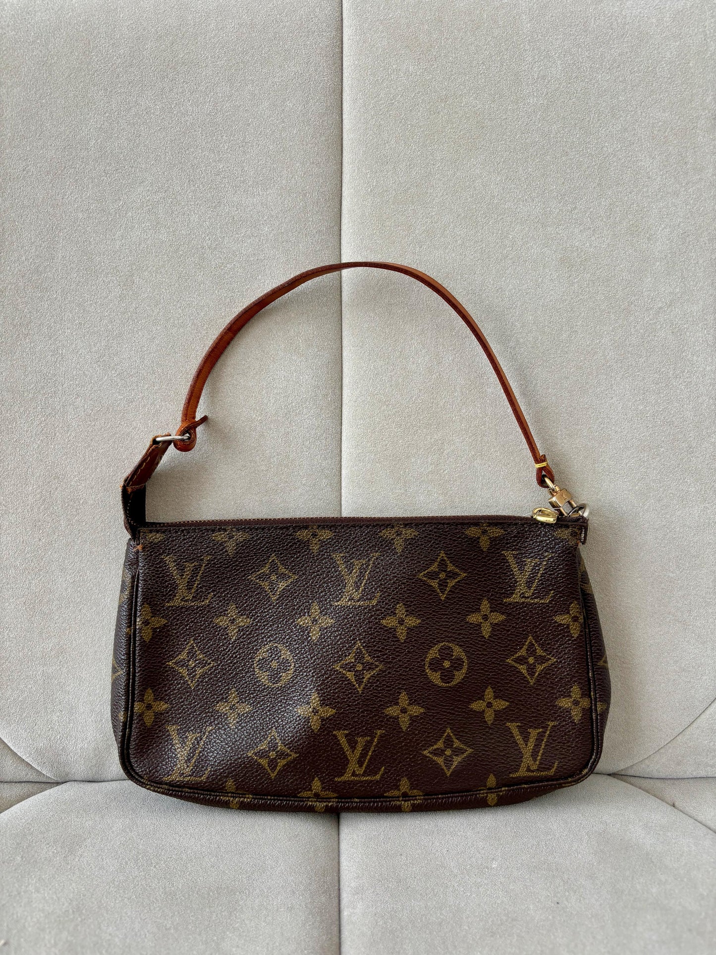 LOUIS VUITTON Sac Pochette Accessoire